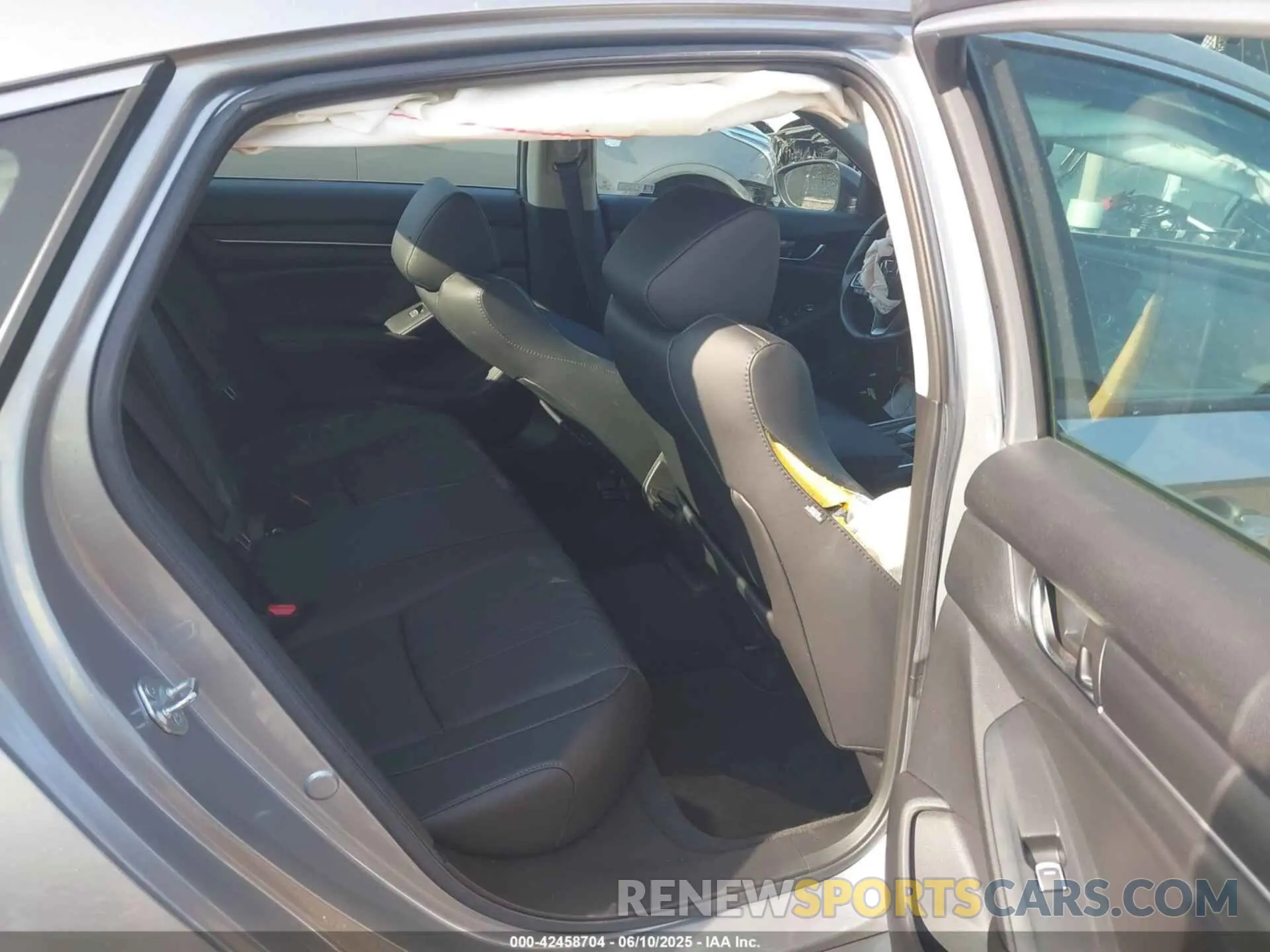 8 fotografías del automóvil dañado 1HGCV1F47MA009911 HONDA ACCORD 2021