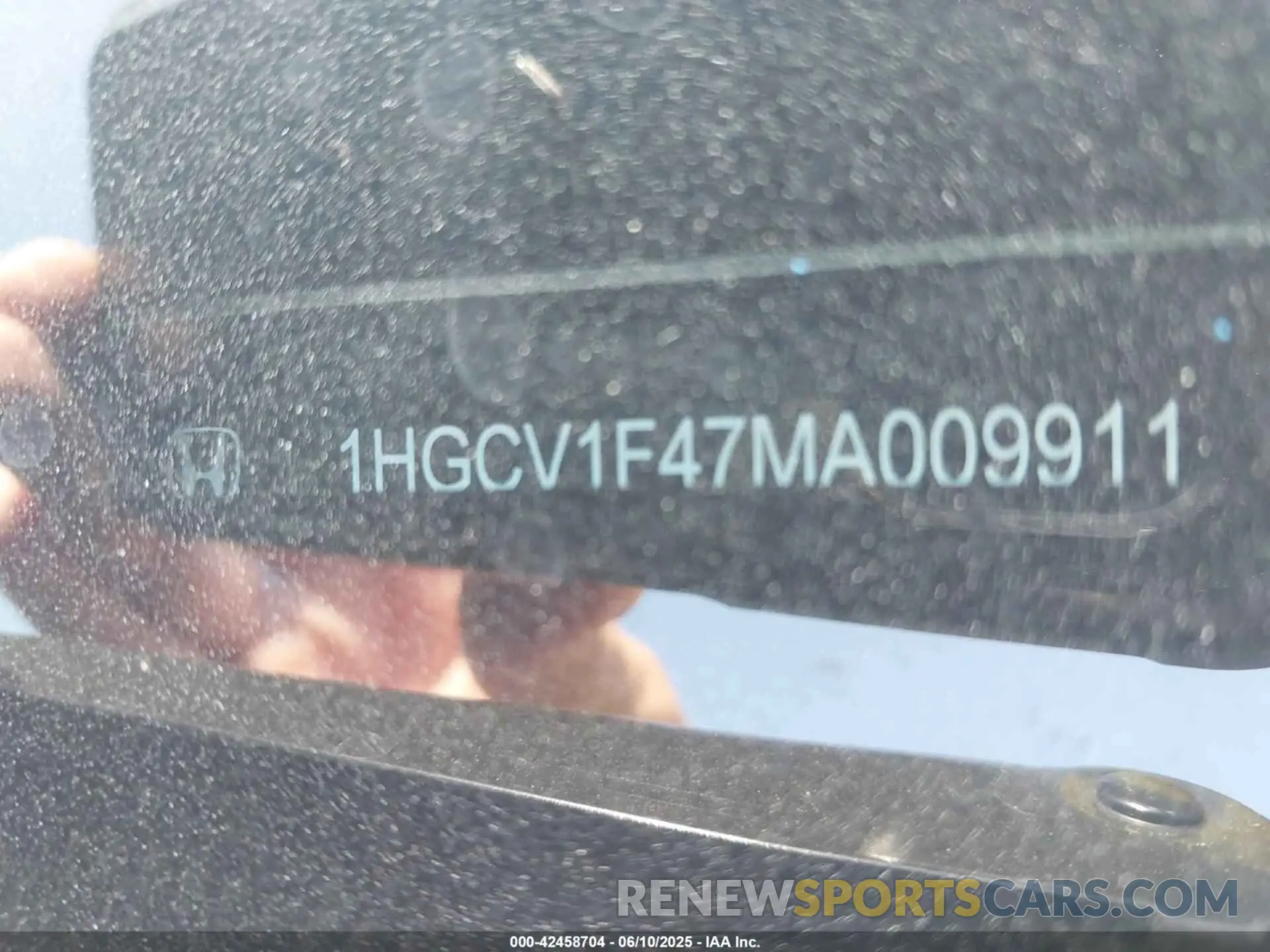 9 fotografías del automóvil dañado 1HGCV1F47MA009911 HONDA ACCORD 2021