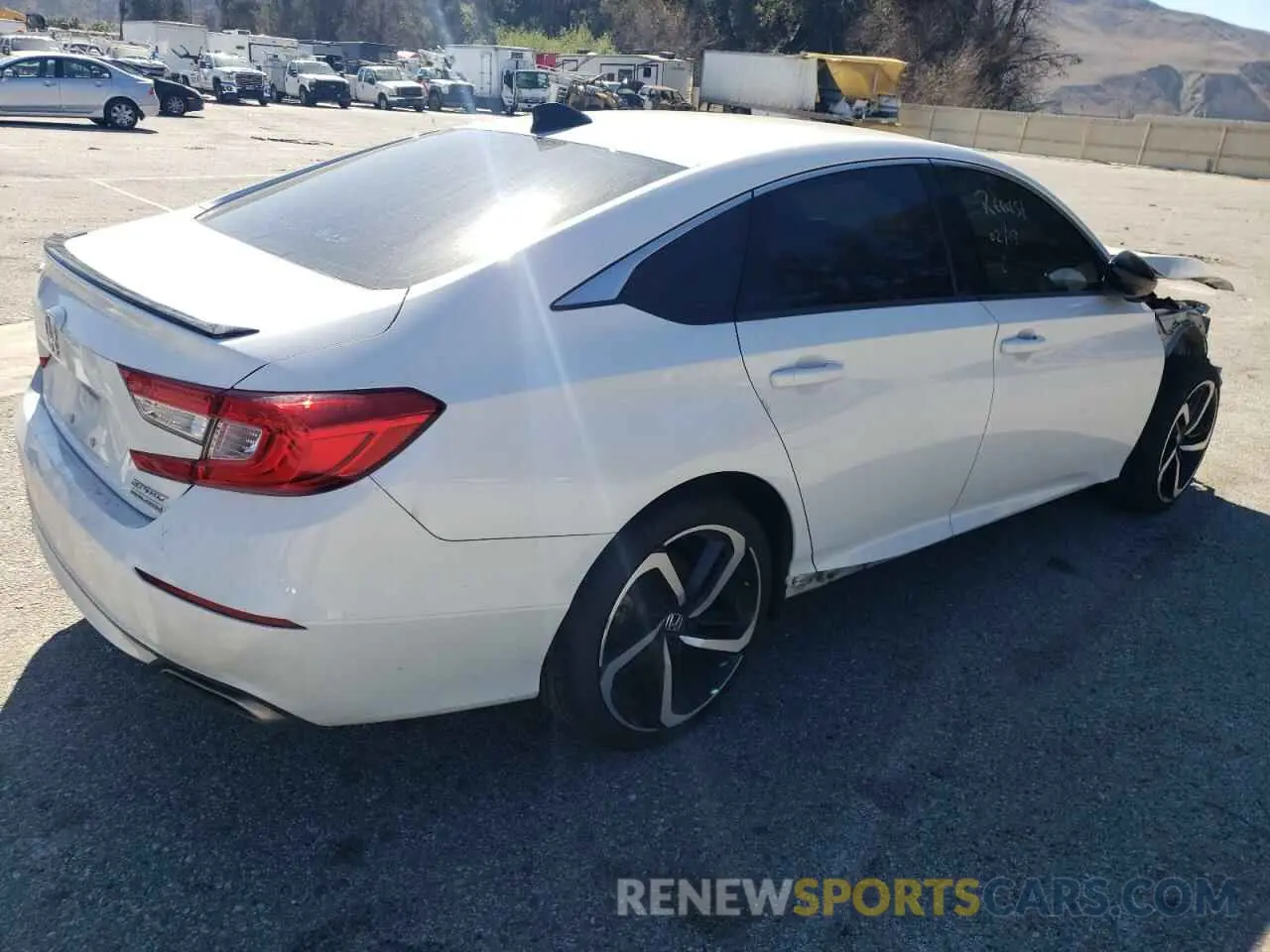 3 fotografías del automóvil dañado 1HGCV1F47MA009942 HONDA ACCORD 2021