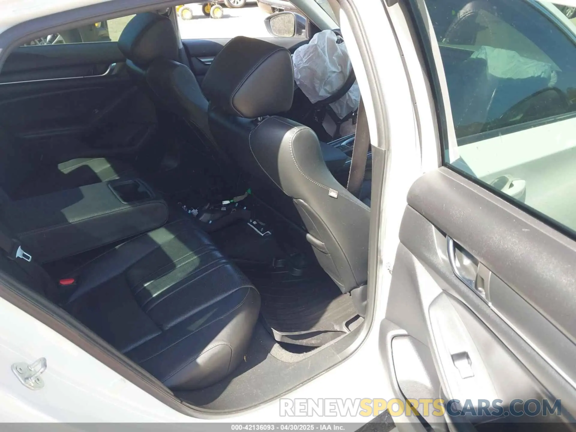 8 fotografías del automóvil dañado 1HGCV1F47MA053035 HONDA ACCORD 2021
