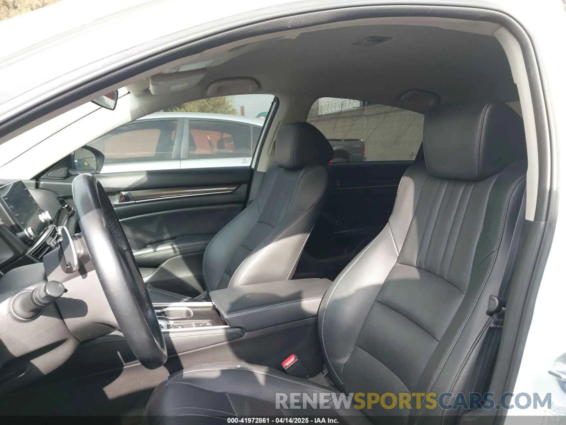 20 fotografías del automóvil dañado 1HGCV1F49MA055546 HONDA ACCORD 2021