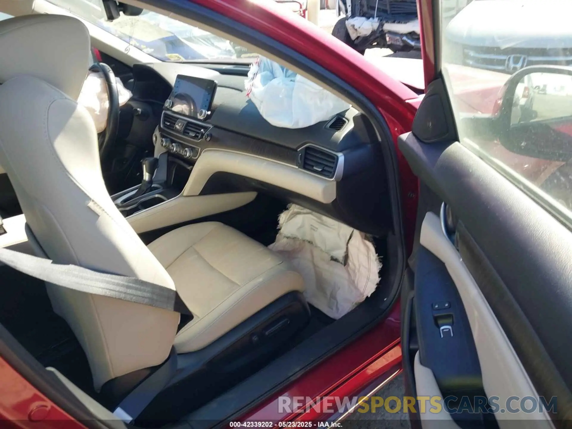 5 fotografías del automóvil dañado 1HGCV1F54MA021667 HONDA ACCORD 2021