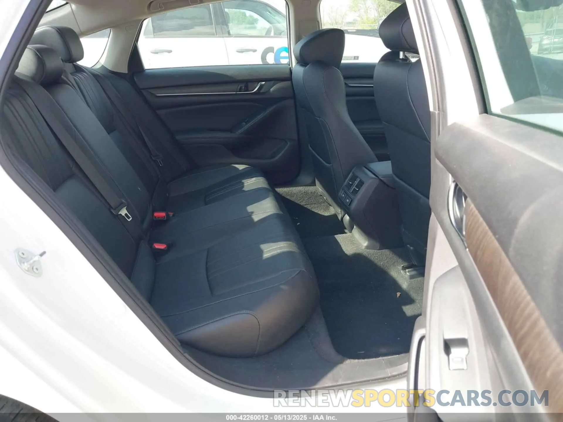 8 fotografías del automóvil dañado 1HGCV1F54MA085174 HONDA ACCORD 2021