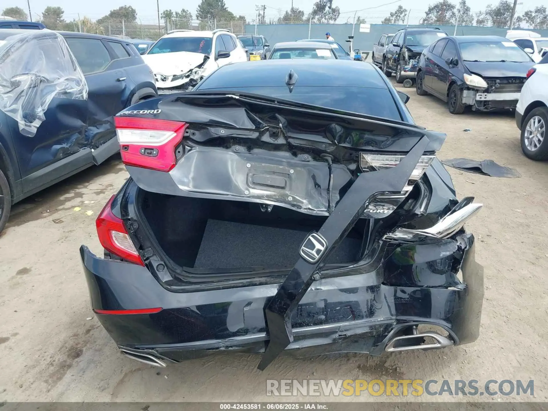 16 fotografías del automóvil dañado 1HGCV2F30MA014350 HONDA ACCORD 2021