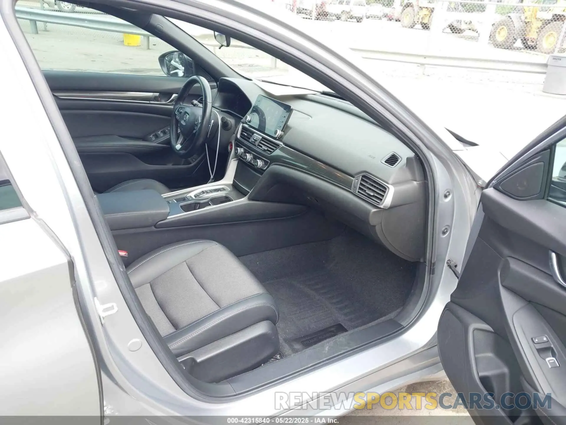 5 fotografías del automóvil dañado 1HGCV2F30MA025302 HONDA ACCORD 2021