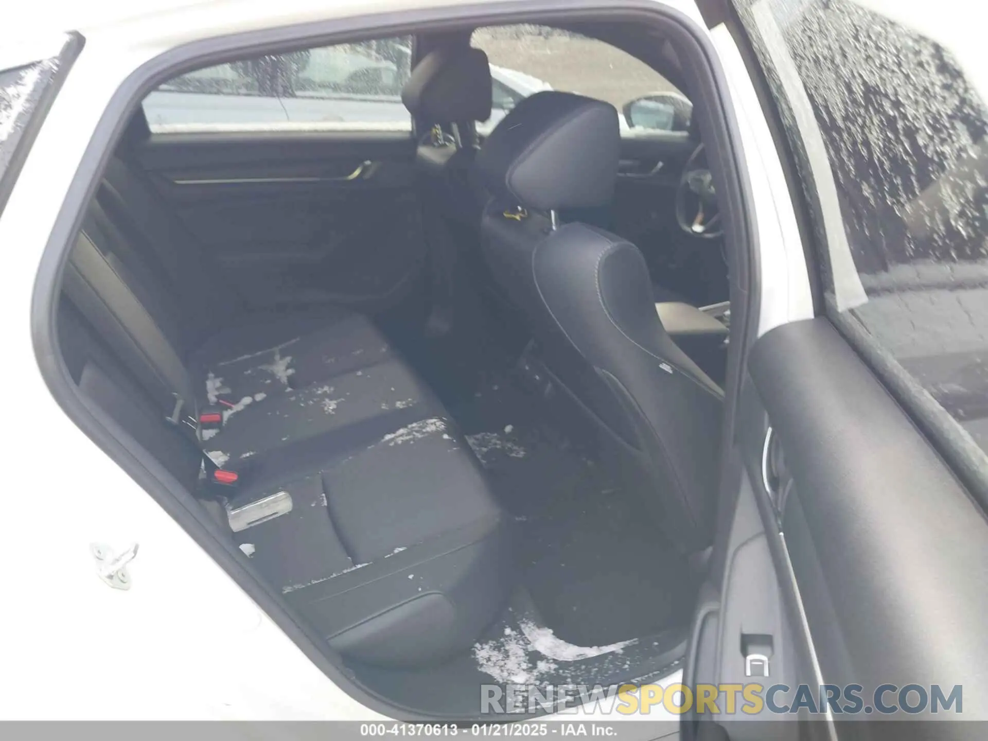 8 fotografías del automóvil dañado 1HGCV2F33MA031823 HONDA ACCORD 2021