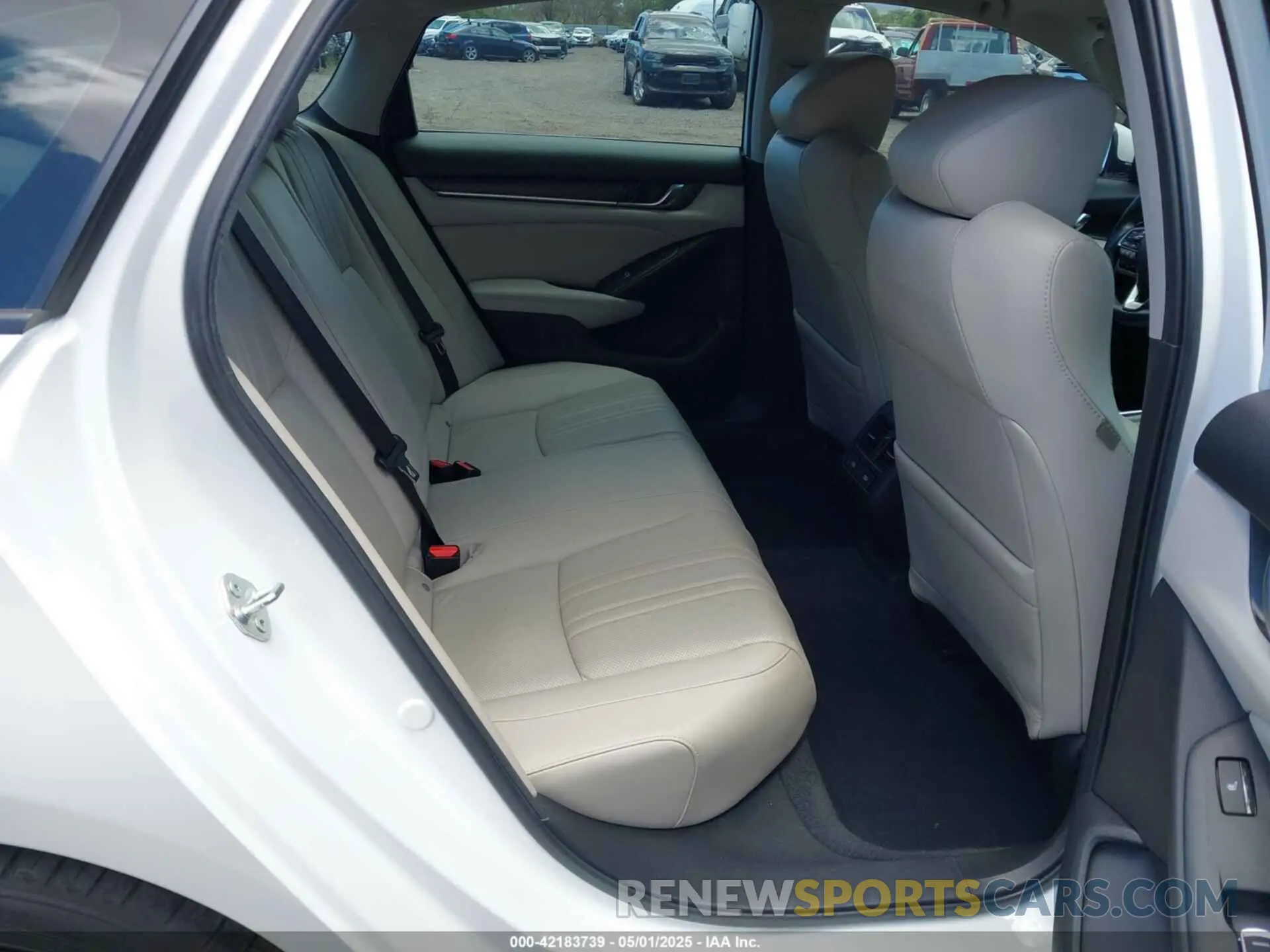 8 fotografías del automóvil dañado 1HGCV2F95MA032685 HONDA ACCORD 2021