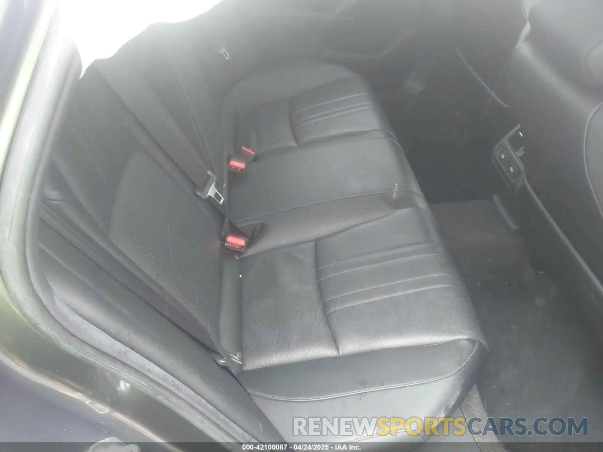 8 fotografías del automóvil dañado 1HGCV2F96MA000859 HONDA ACCORD 2021