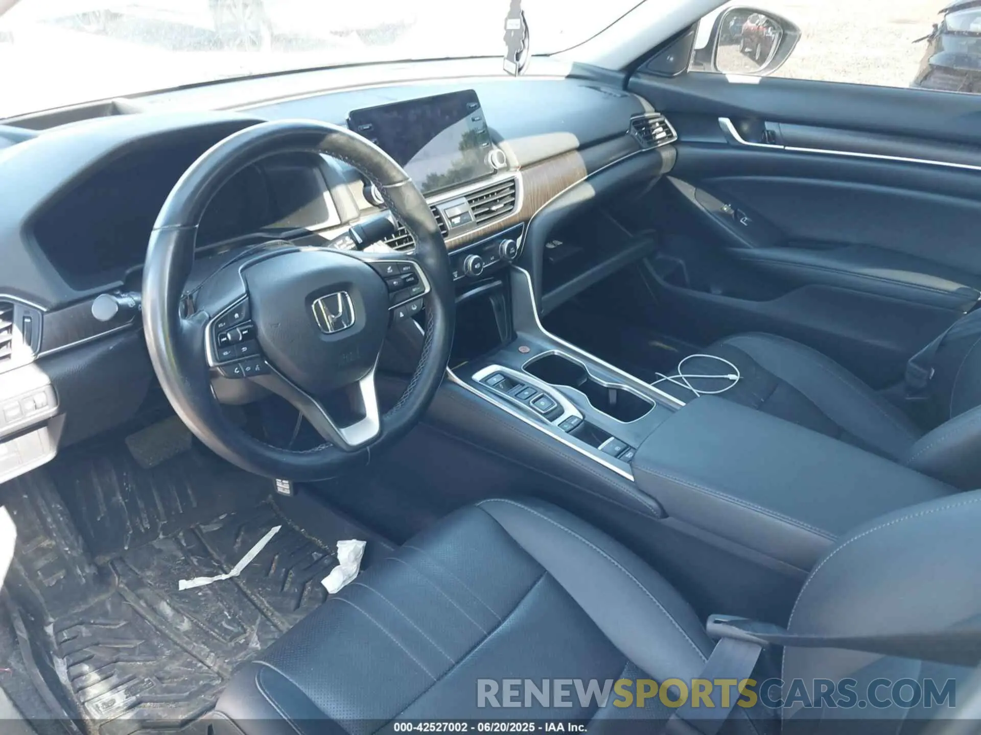 5 fotografías del automóvil dañado 1HGCV2F99MA024010 HONDA ACCORD 2021