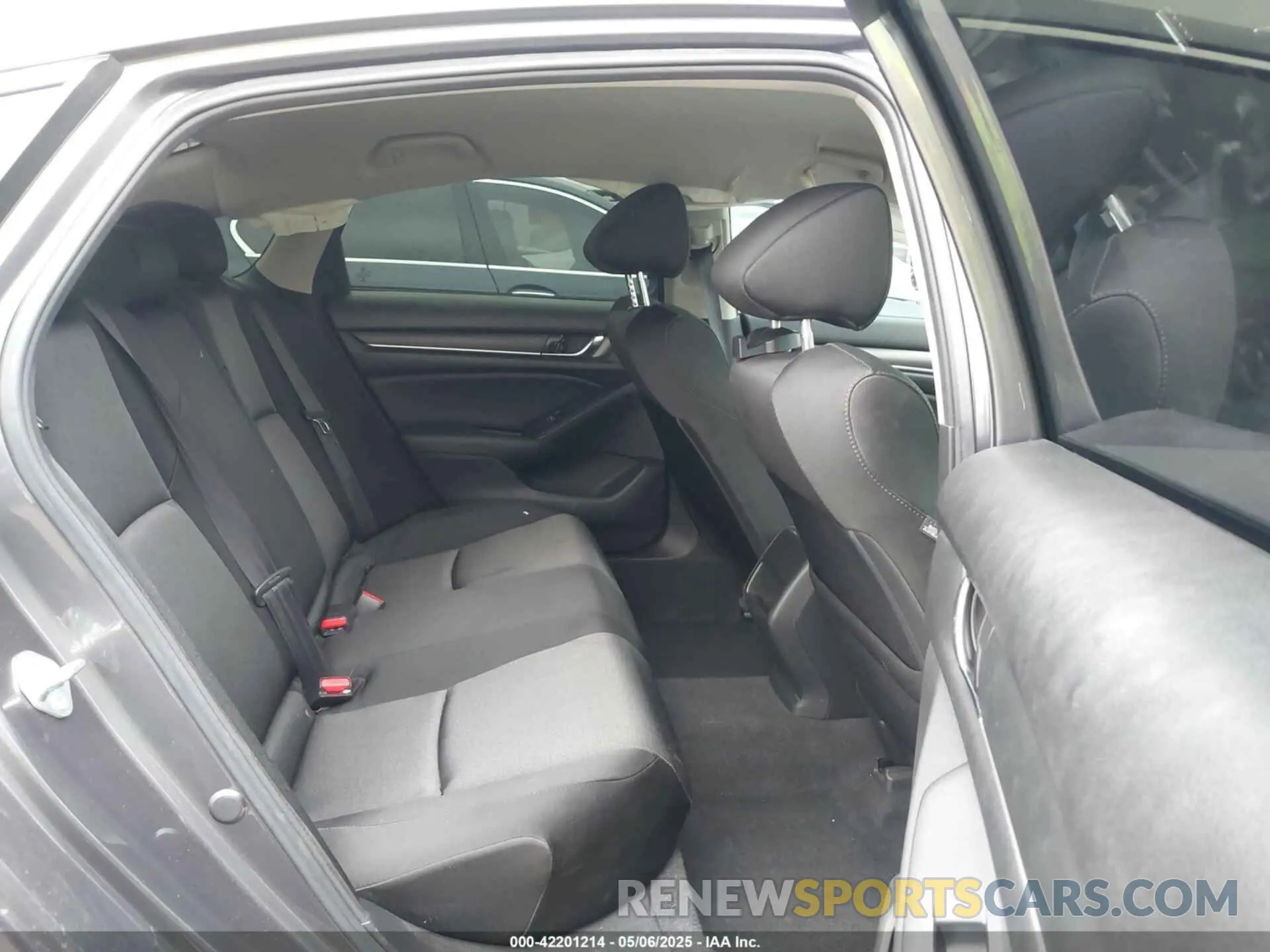 8 fotografías del automóvil dañado 1HGCV3F19MA002900 HONDA ACCORD 2021