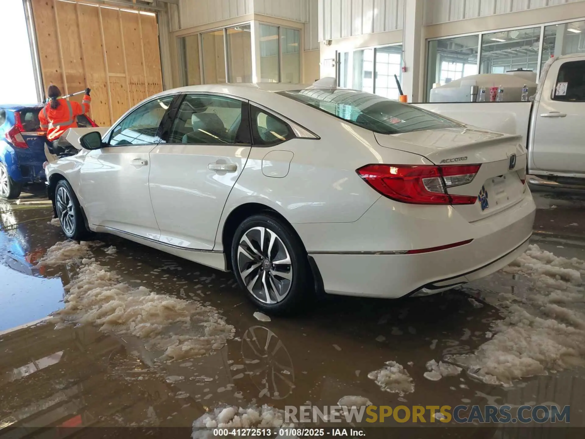 3 fotografías del automóvil dañado 1HGCV3F40MA002004 HONDA ACCORD 2021