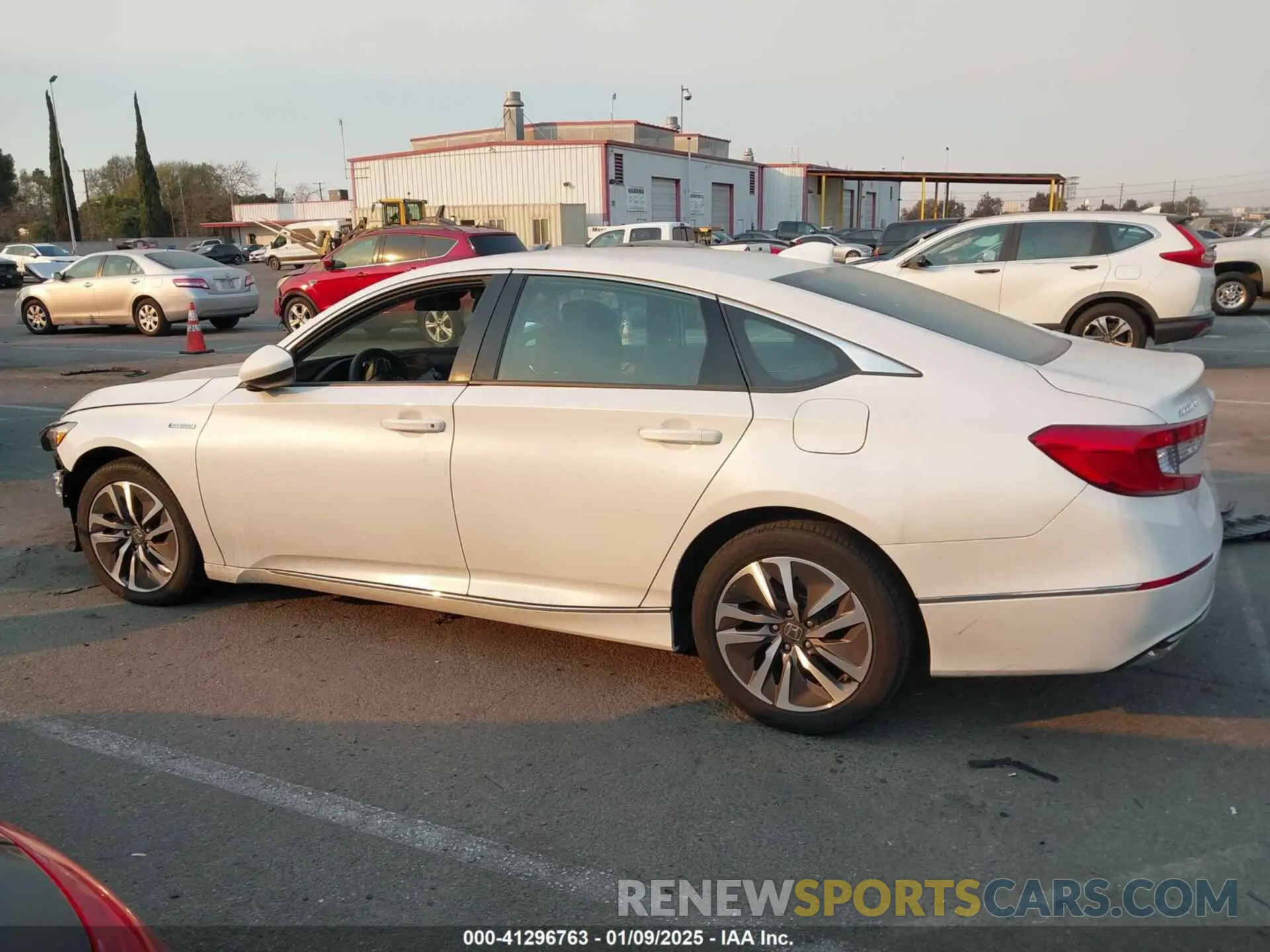 15 fotografías del automóvil dañado 1HGCV3F40MA011656 HONDA ACCORD 2021