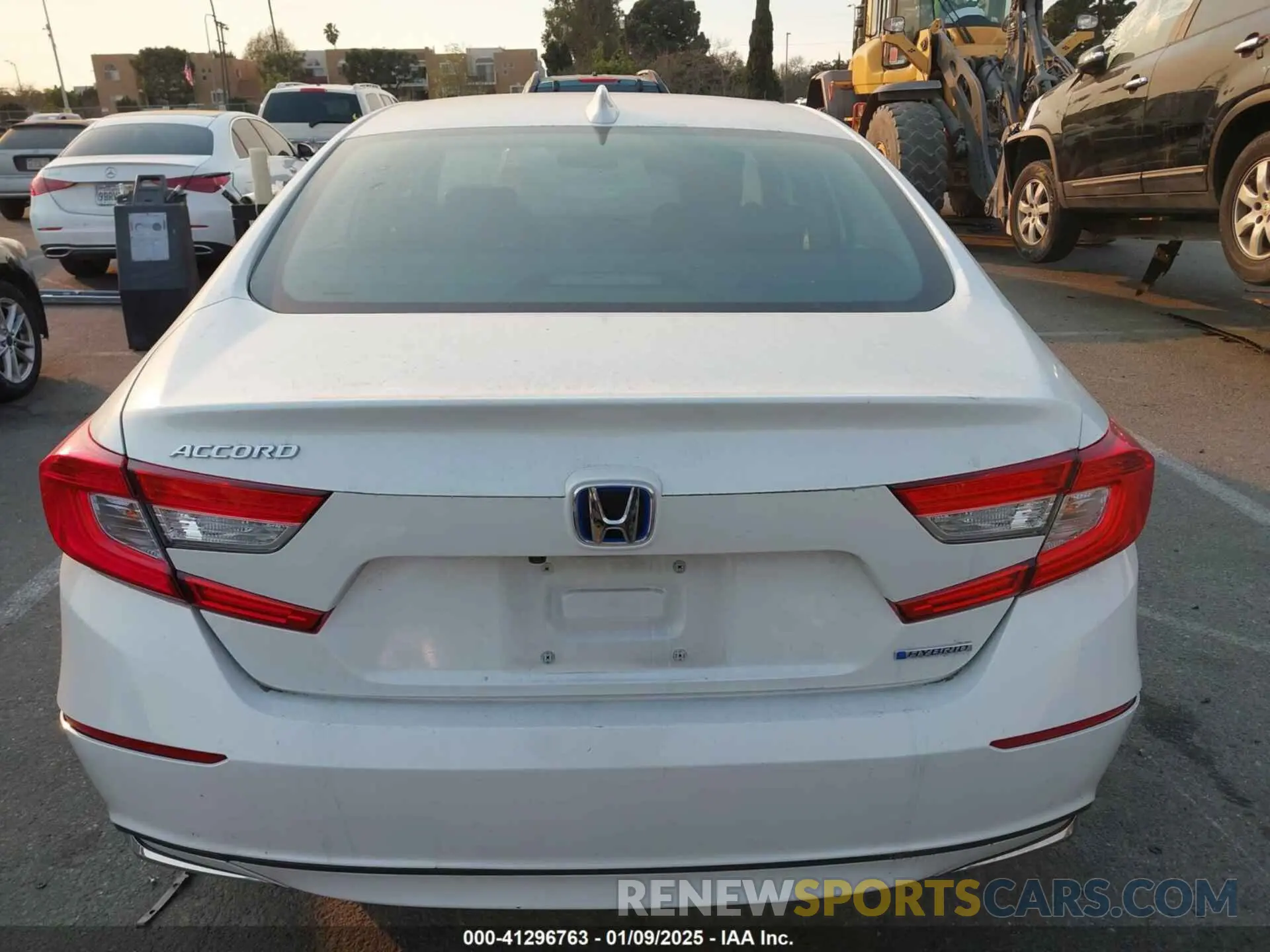 17 fotografías del automóvil dañado 1HGCV3F40MA011656 HONDA ACCORD 2021