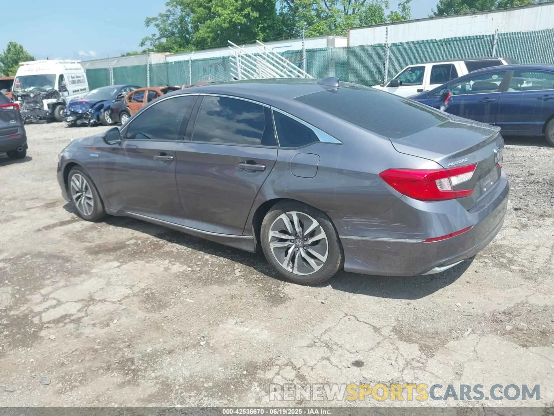 3 fotografías del automóvil dañado 1HGCV3F47MA002713 HONDA ACCORD 2021