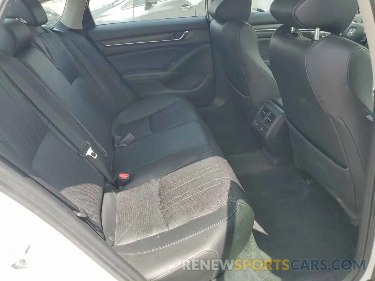 10 fotografías del automóvil dañado 1HGCV3F93MA015180 HONDA ACCORD 2021