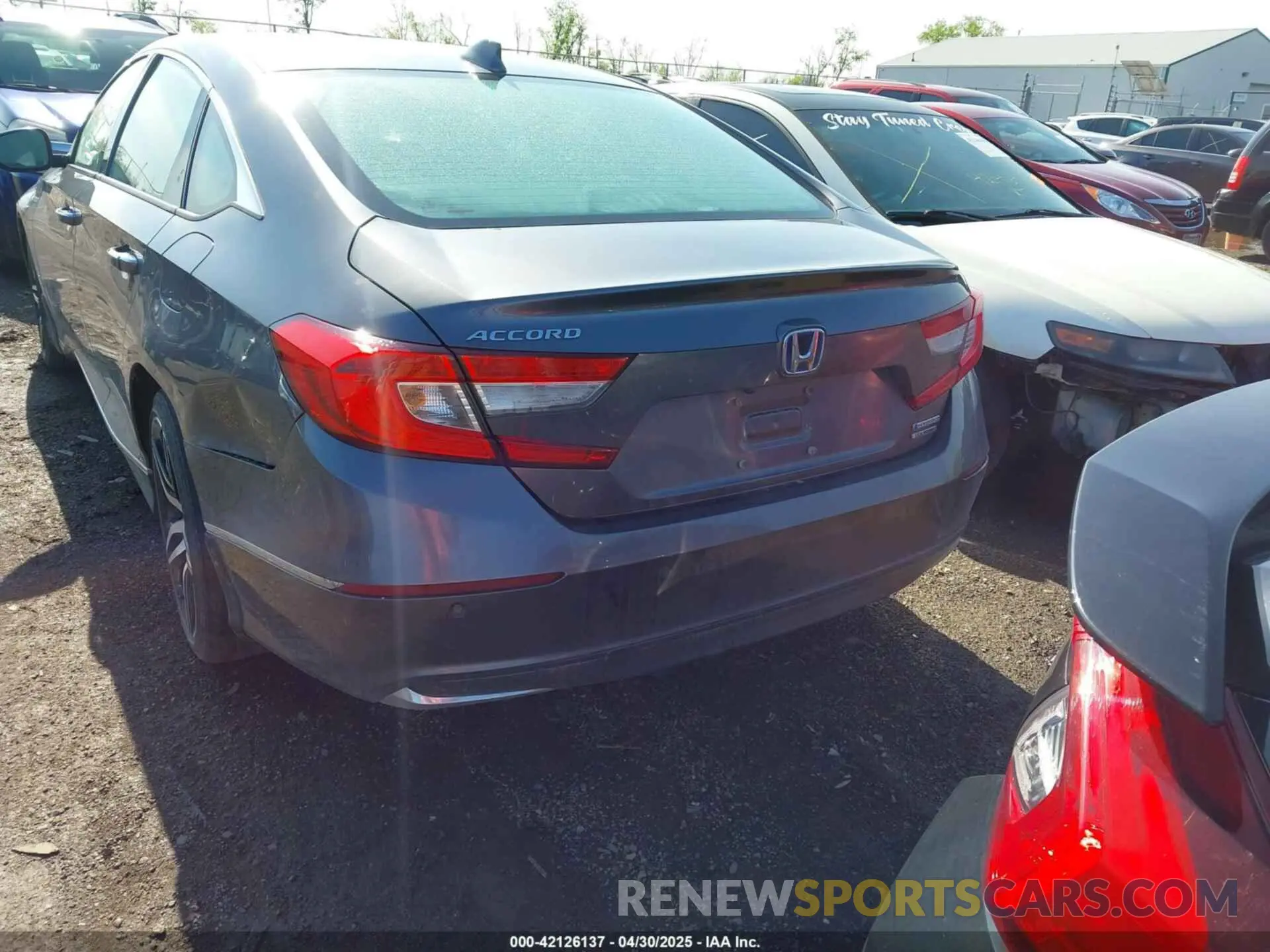 16 fotografías del automóvil dañado 1HGCV3F96MA018350 HONDA ACCORD 2021