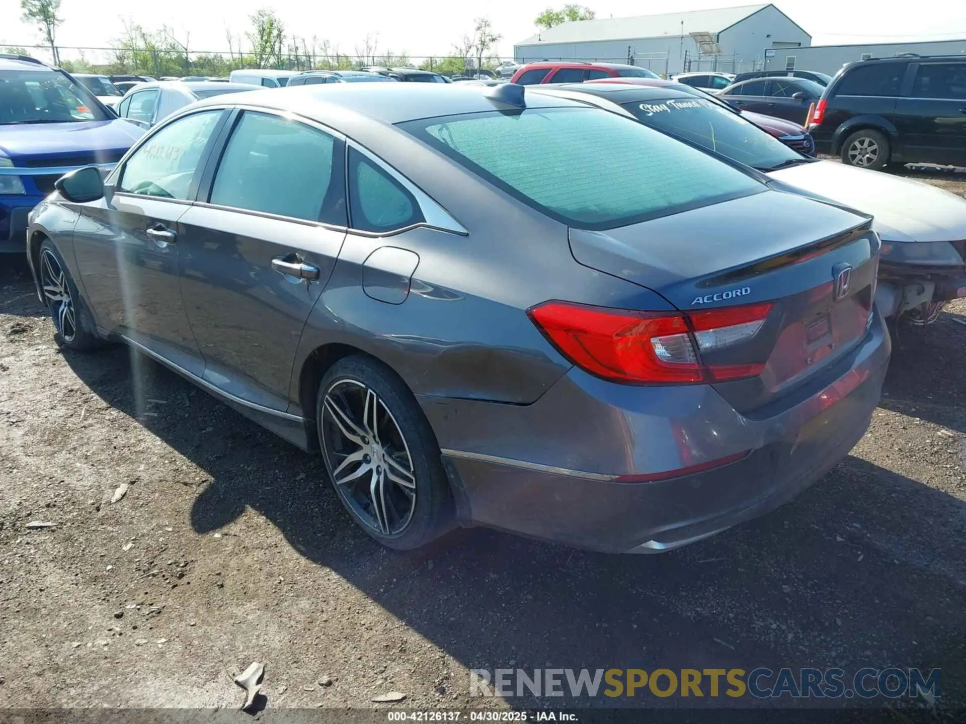 3 fotografías del automóvil dañado 1HGCV3F96MA018350 HONDA ACCORD 2021