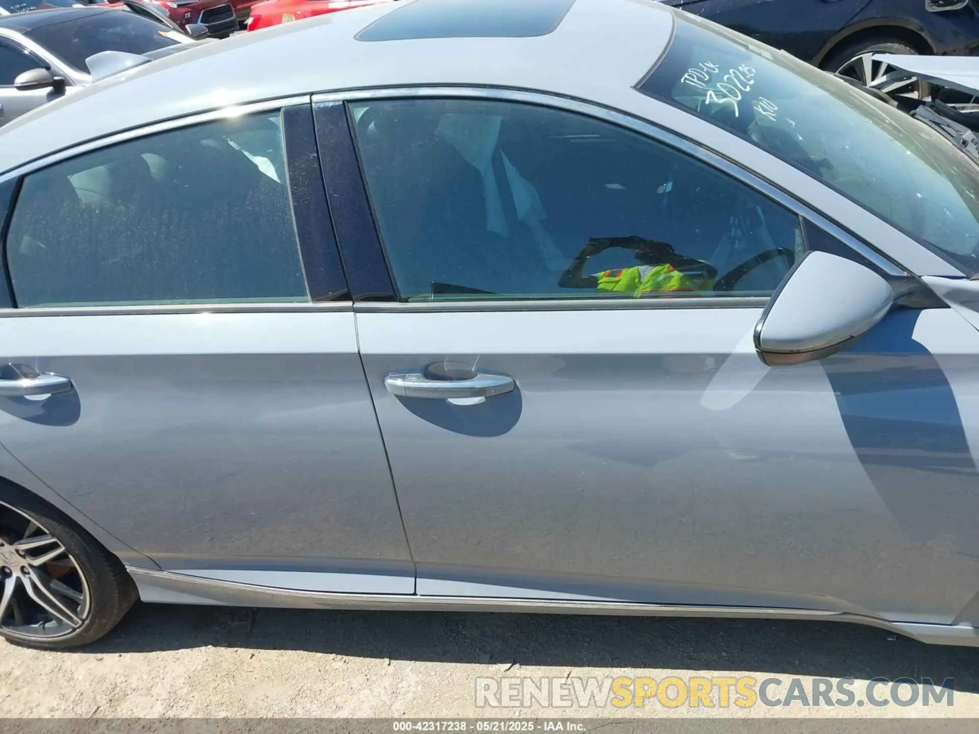 13 fotografías del automóvil dañado 1HGCV3F99MA012932 HONDA ACCORD 2021