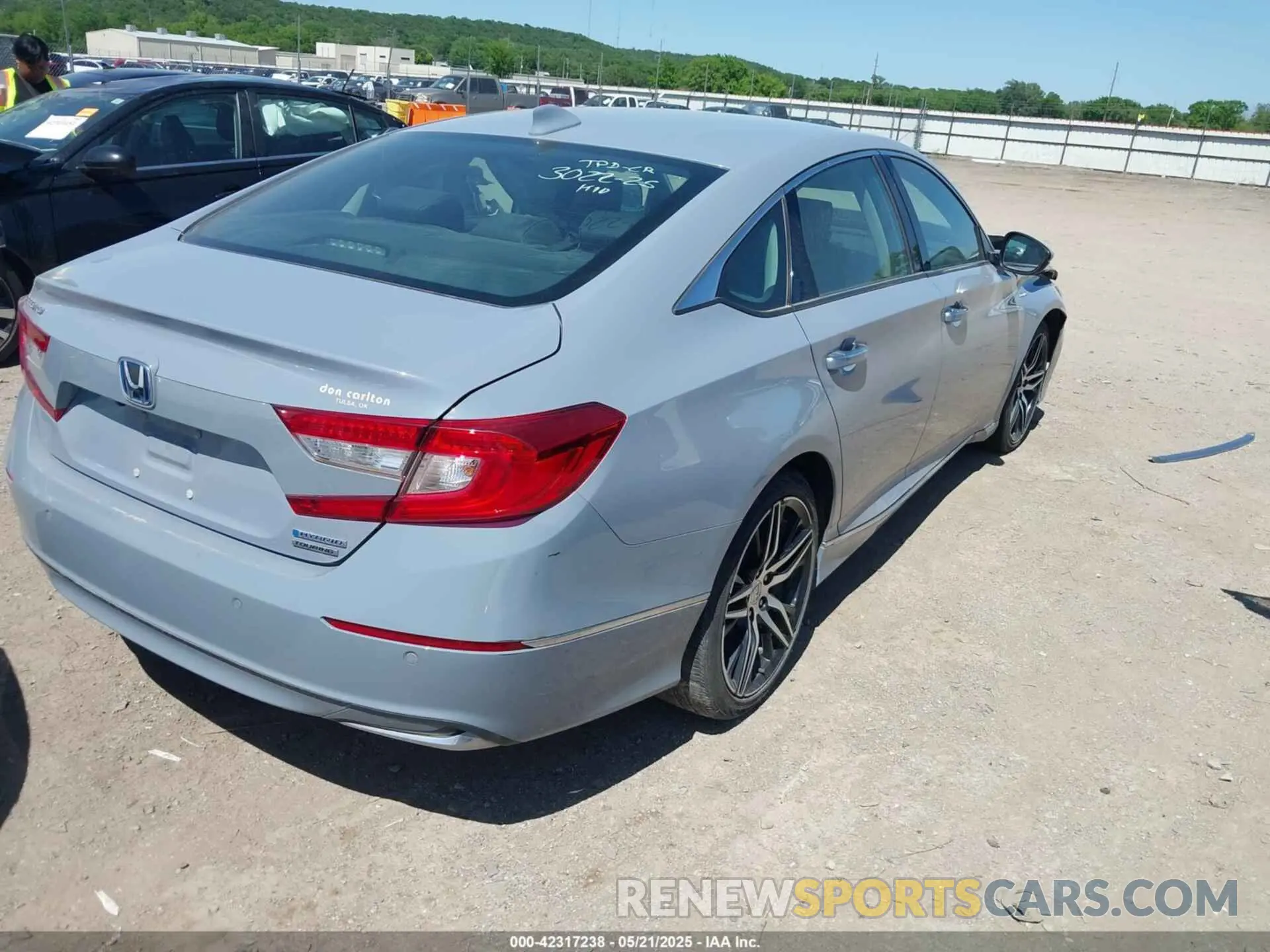 4 fotografías del automóvil dañado 1HGCV3F99MA012932 HONDA ACCORD 2021