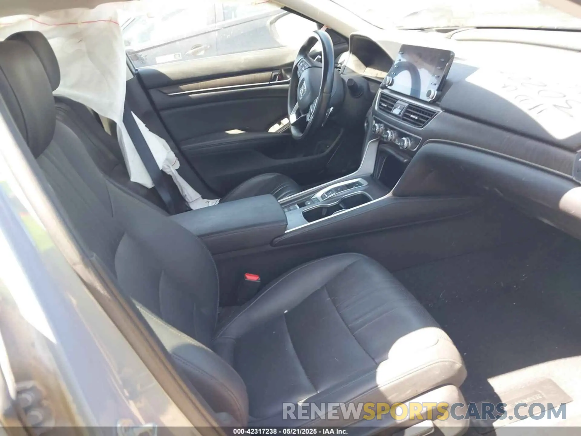 5 fotografías del automóvil dañado 1HGCV3F99MA012932 HONDA ACCORD 2021