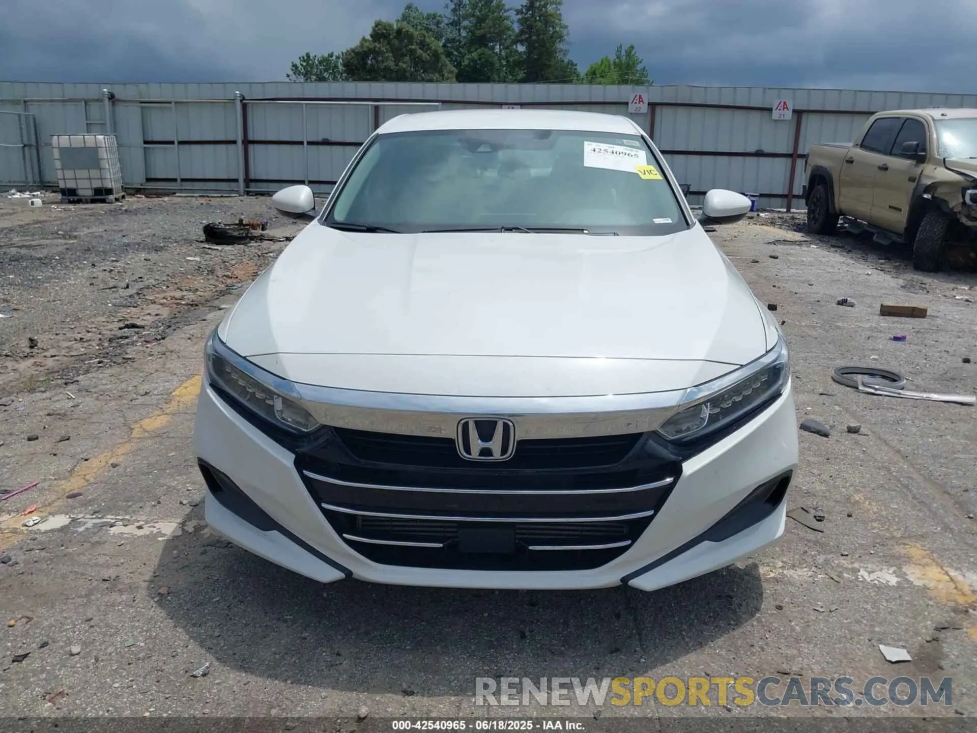 12 fotografías del automóvil dañado 1HGCV1F10NA078642 HONDA ACCORD 2022