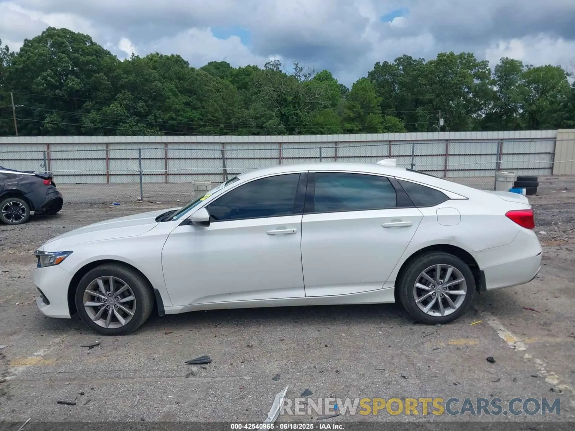 14 fotografías del automóvil dañado 1HGCV1F10NA078642 HONDA ACCORD 2022