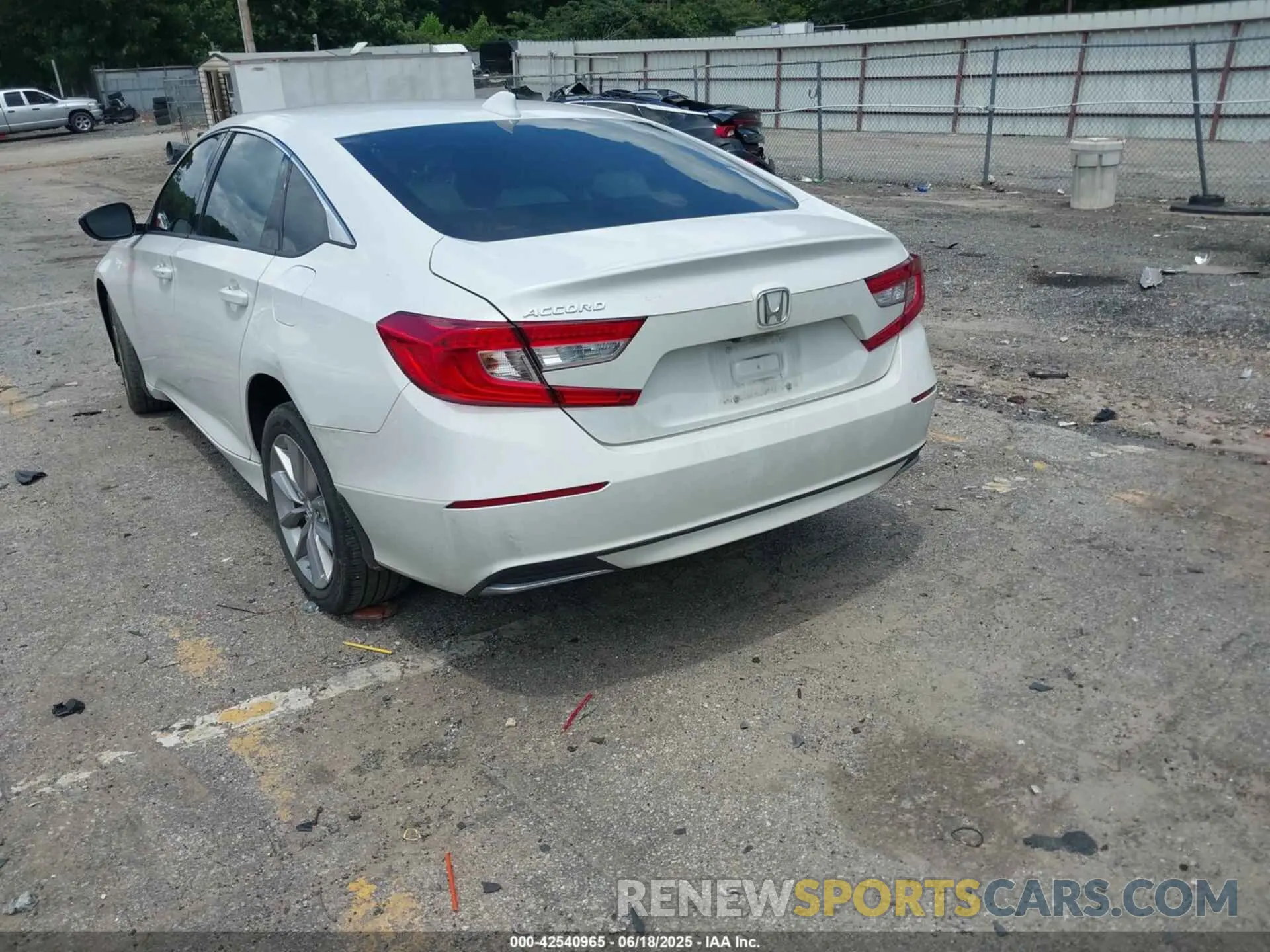 3 fotografías del automóvil dañado 1HGCV1F10NA078642 HONDA ACCORD 2022