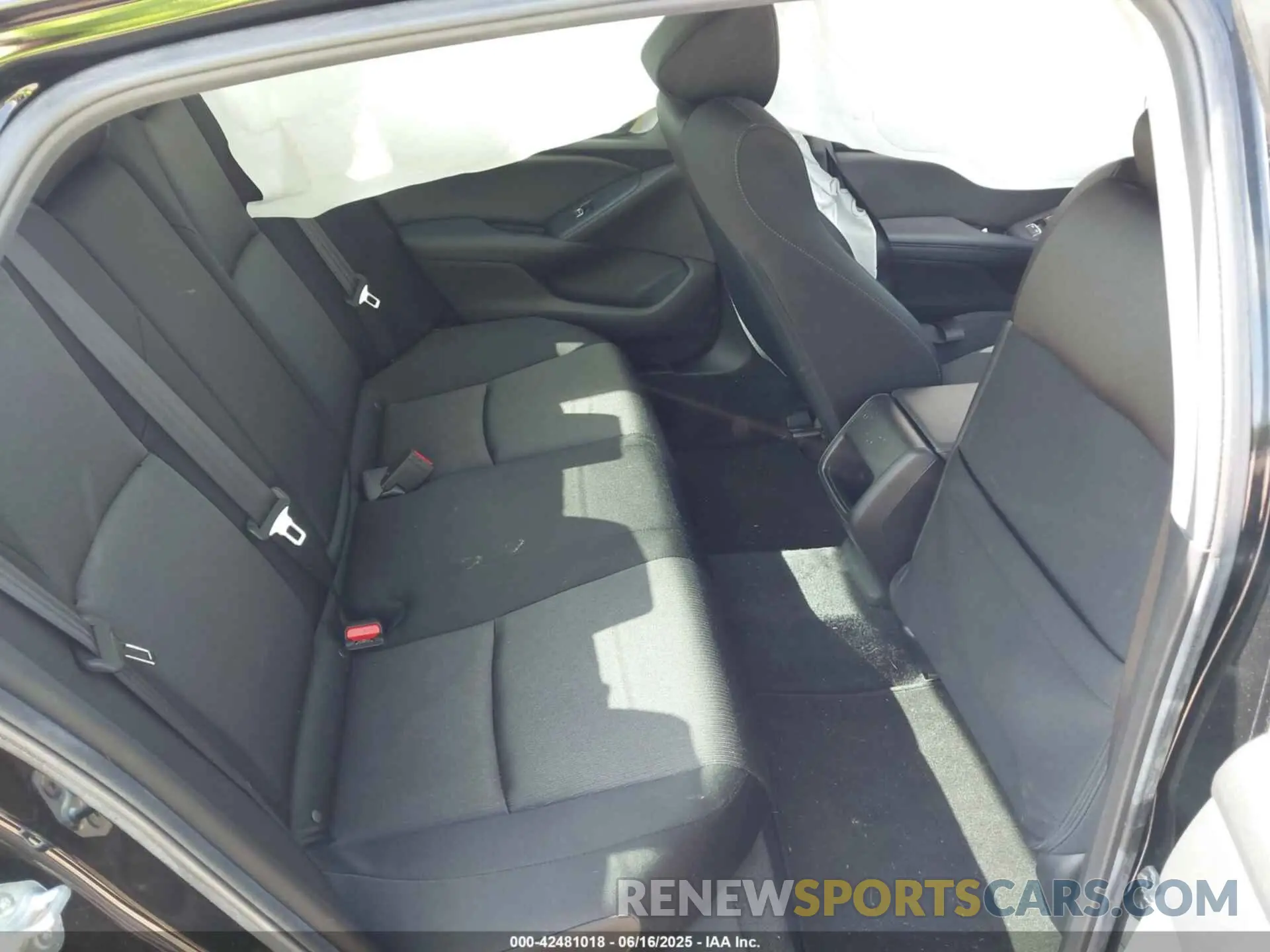 8 fotografías del automóvil dañado 1HGCV1F18NA009097 HONDA ACCORD 2022