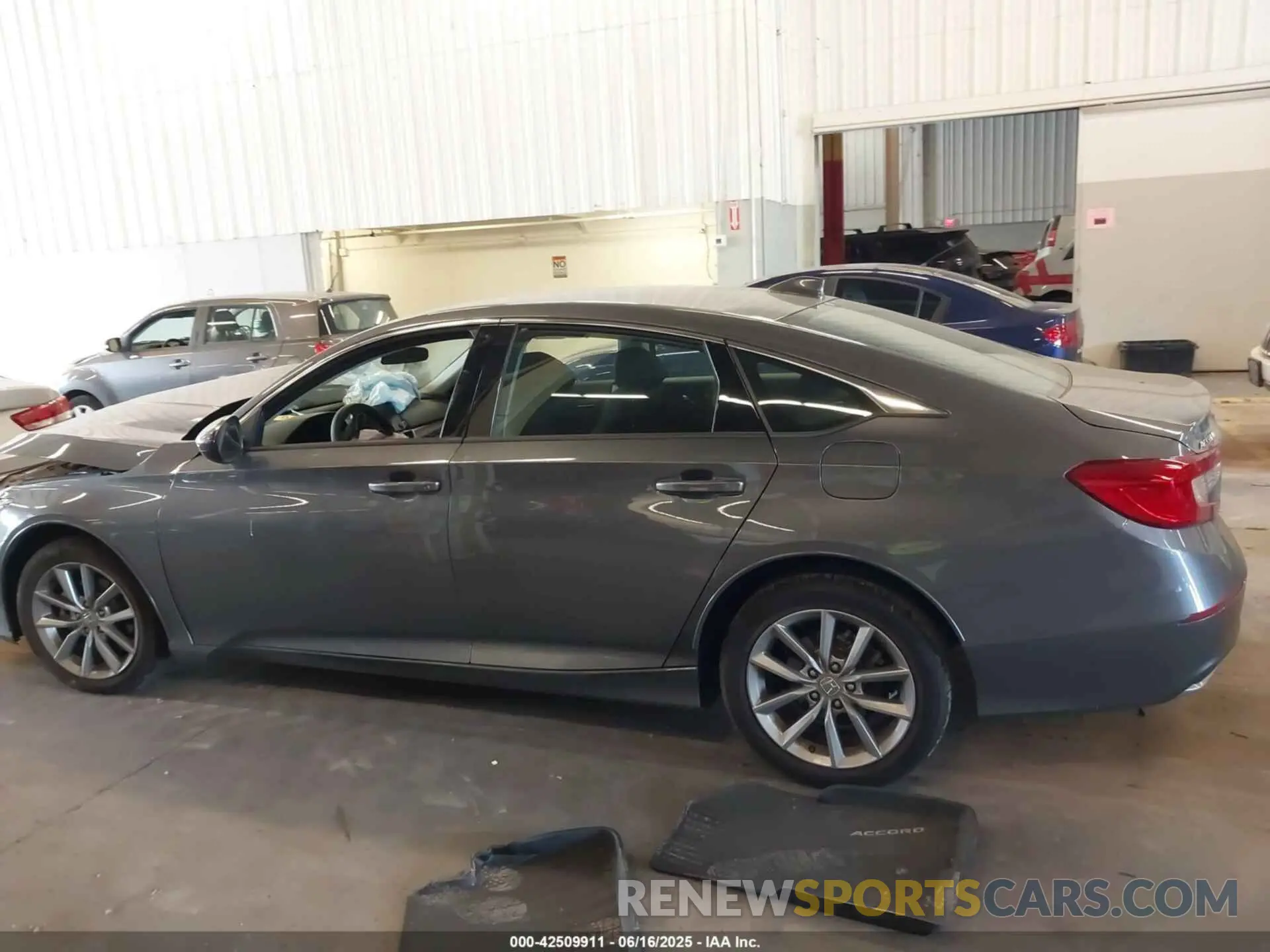 13 fotografías del automóvil dañado 1HGCV1F19NA066425 HONDA ACCORD 2022