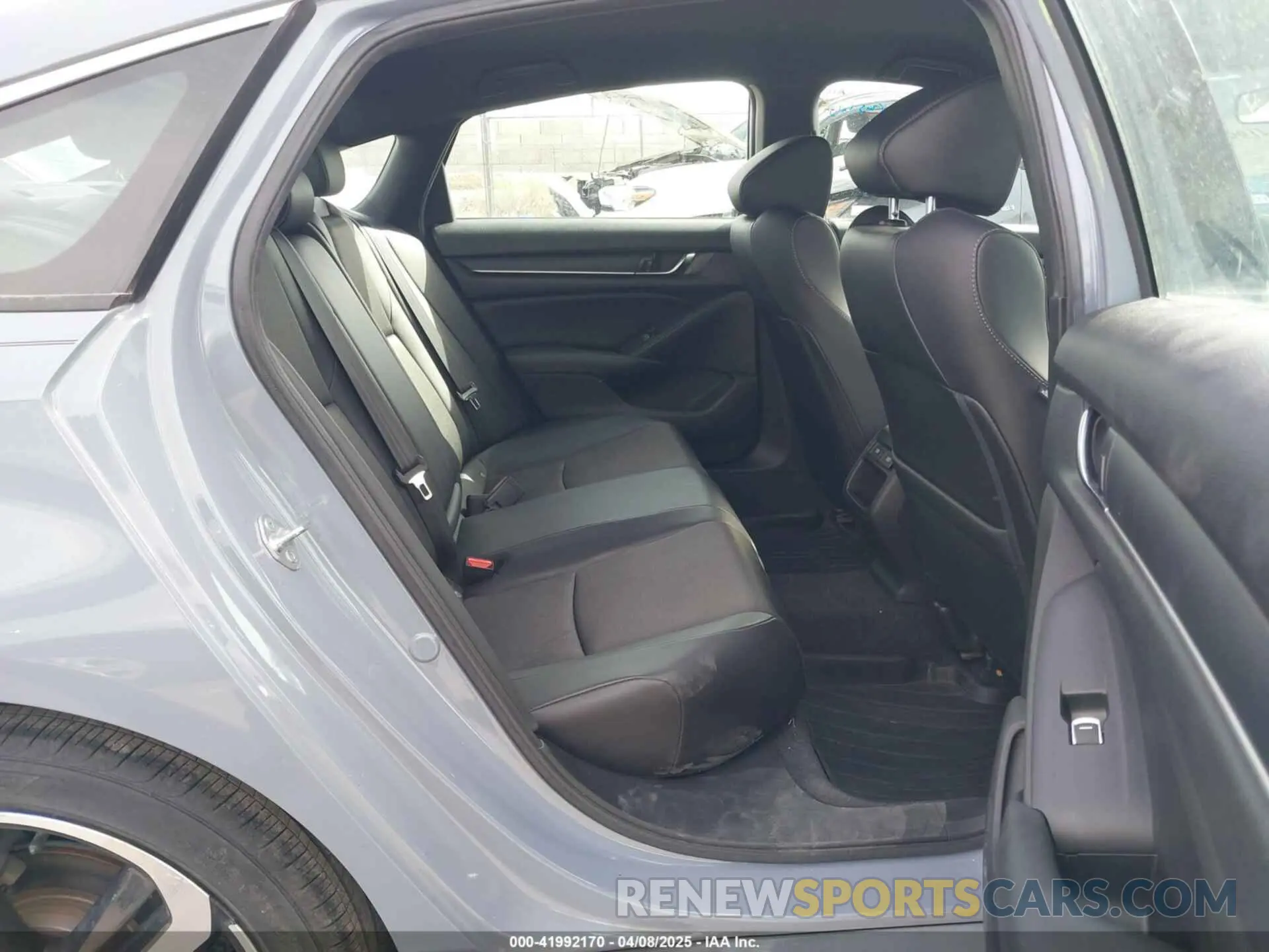 8 fotografías del automóvil dañado 1HGCV1F30NA007782 HONDA ACCORD 2022