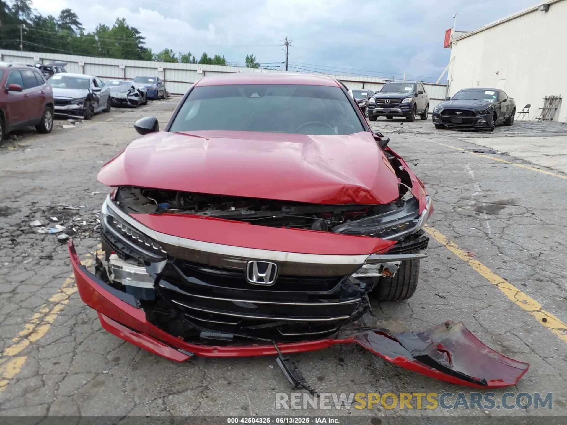 12 fotografías del automóvil dañado 1HGCV1F30NA048963 HONDA ACCORD 2022