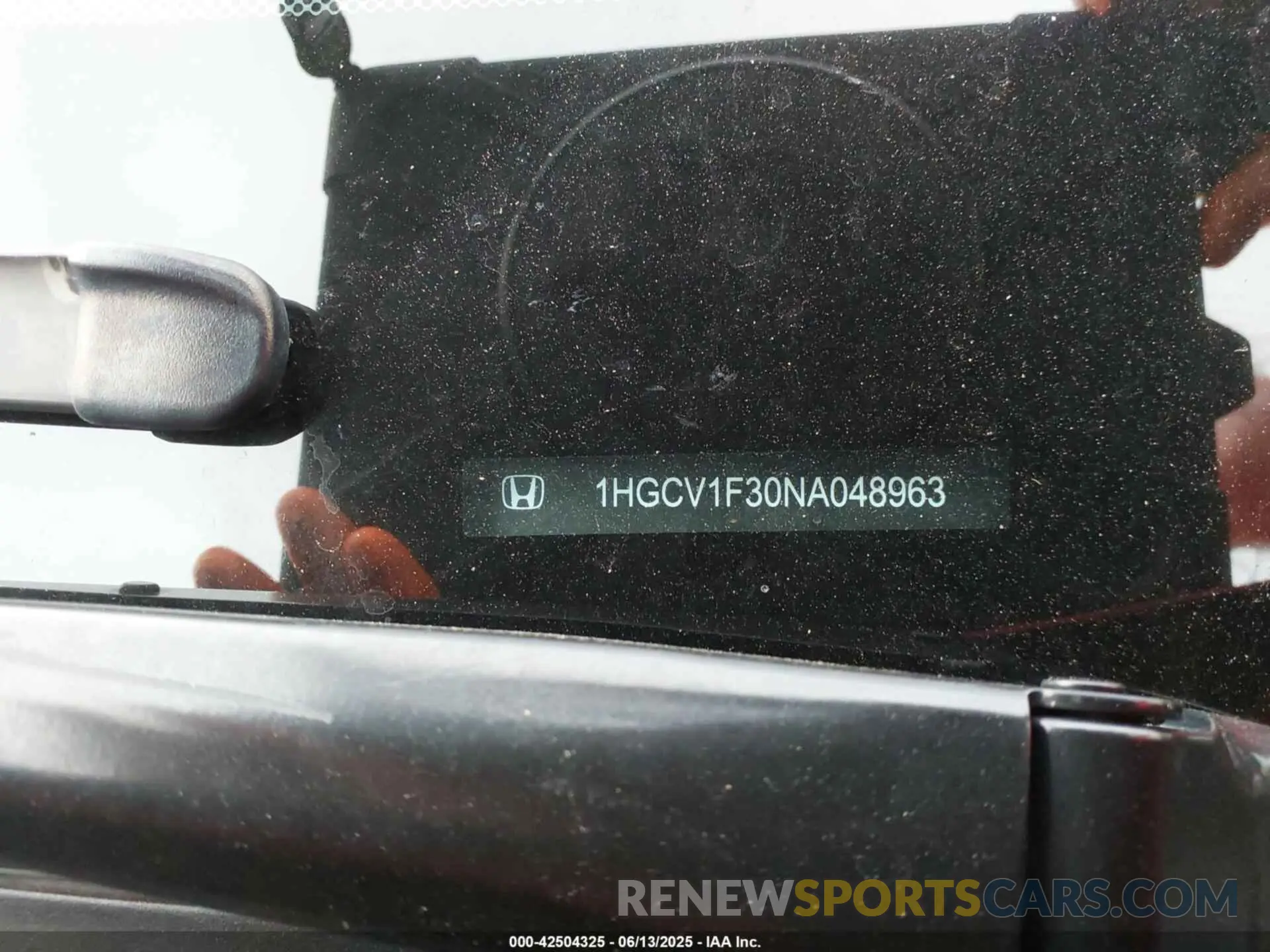 9 fotografías del automóvil dañado 1HGCV1F30NA048963 HONDA ACCORD 2022