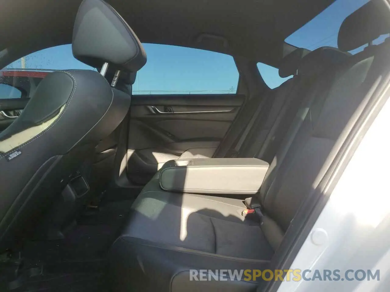 10 fotografías del automóvil dañado 1HGCV1F31NA048275 HONDA ACCORD 2022