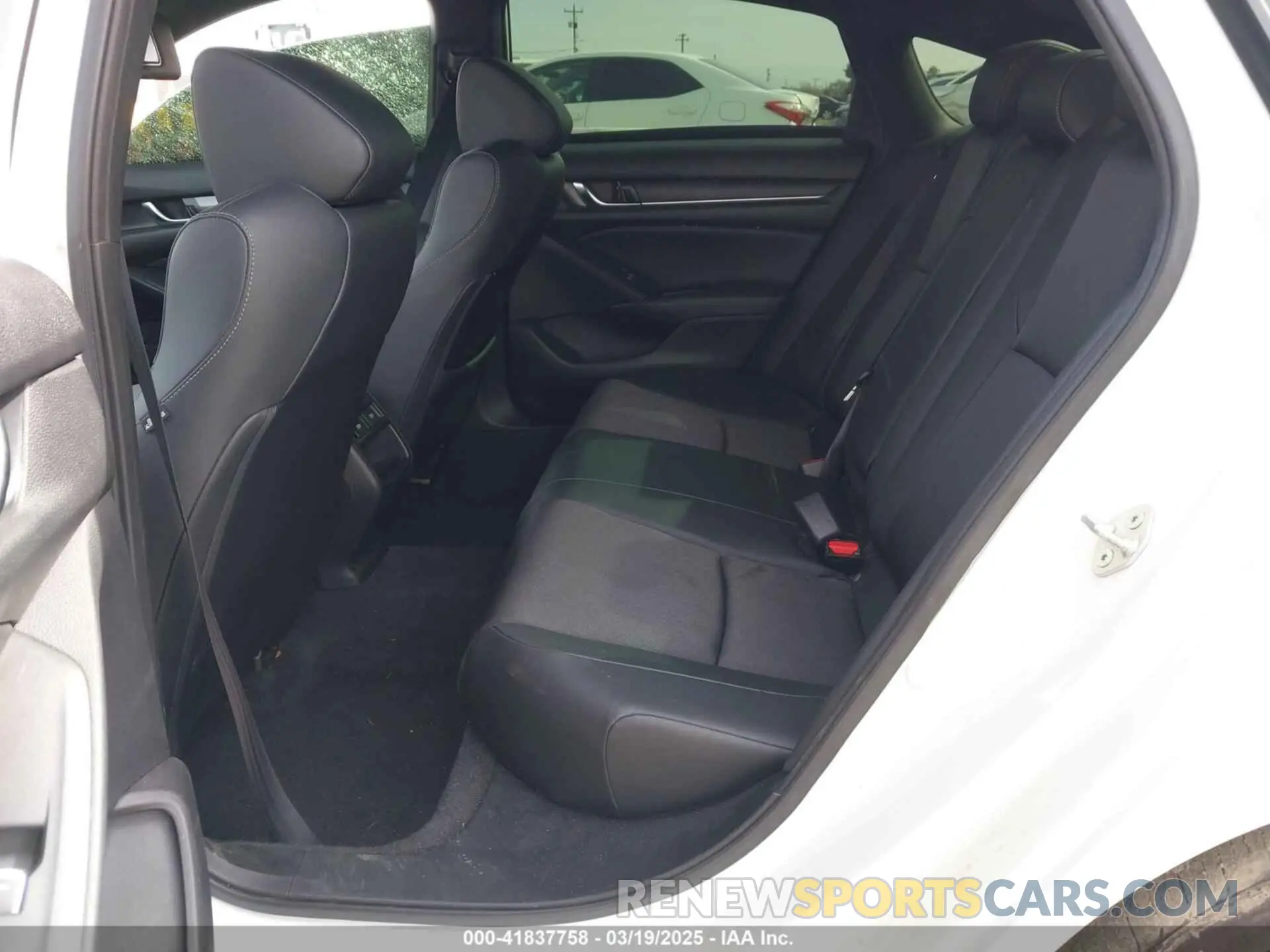8 fotografías del automóvil dañado 1HGCV1F31NA057882 HONDA ACCORD 2022