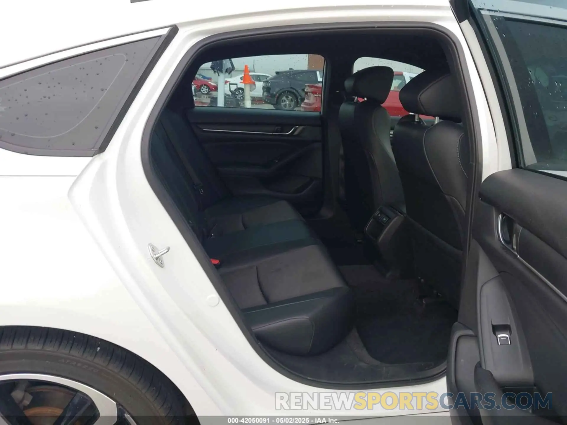 8 fotografías del automóvil dañado 1HGCV1F31NA075864 HONDA ACCORD 2022