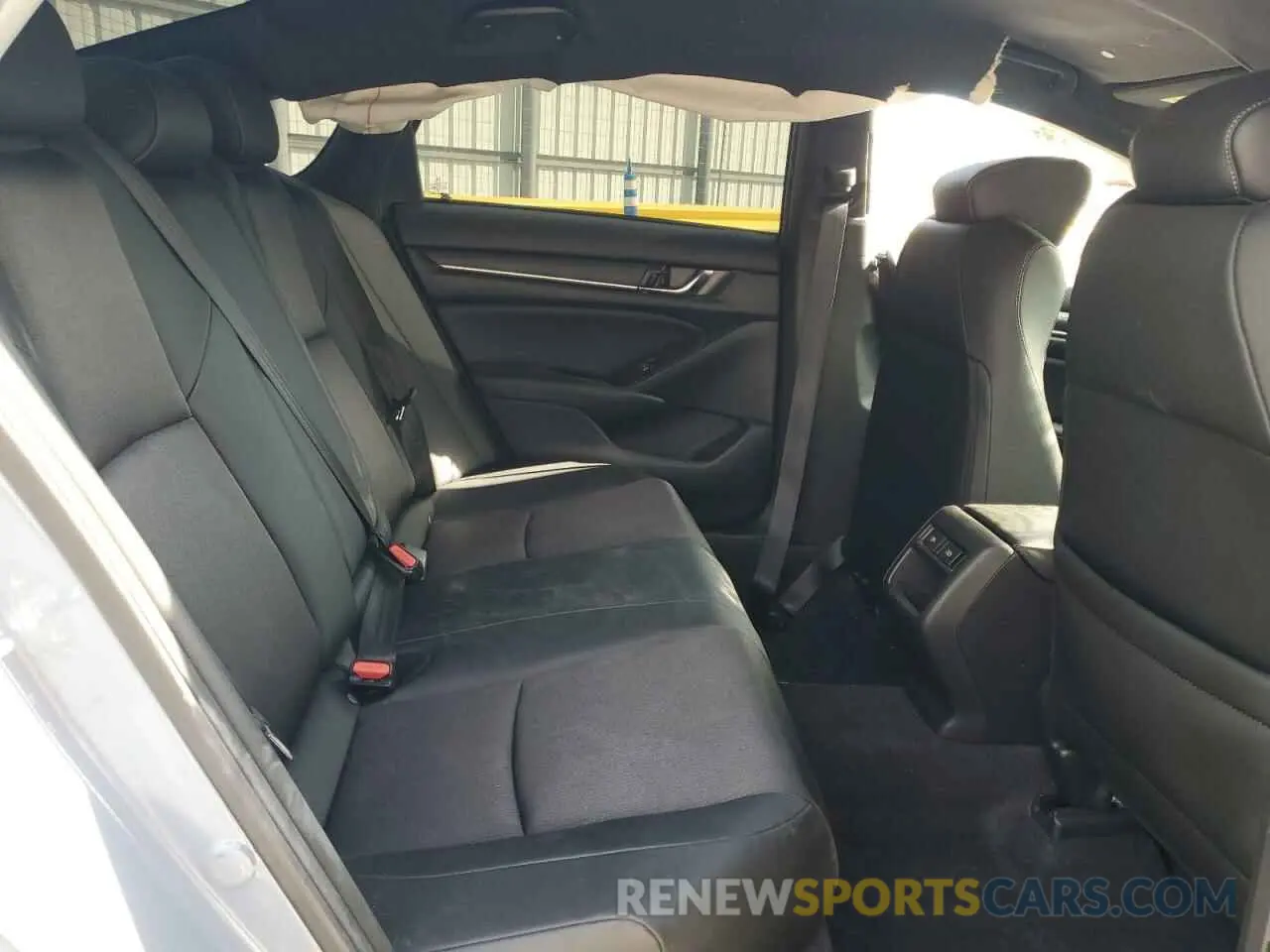 10 fotografías del automóvil dañado 1HGCV1F31NA084290 HONDA ACCORD 2022