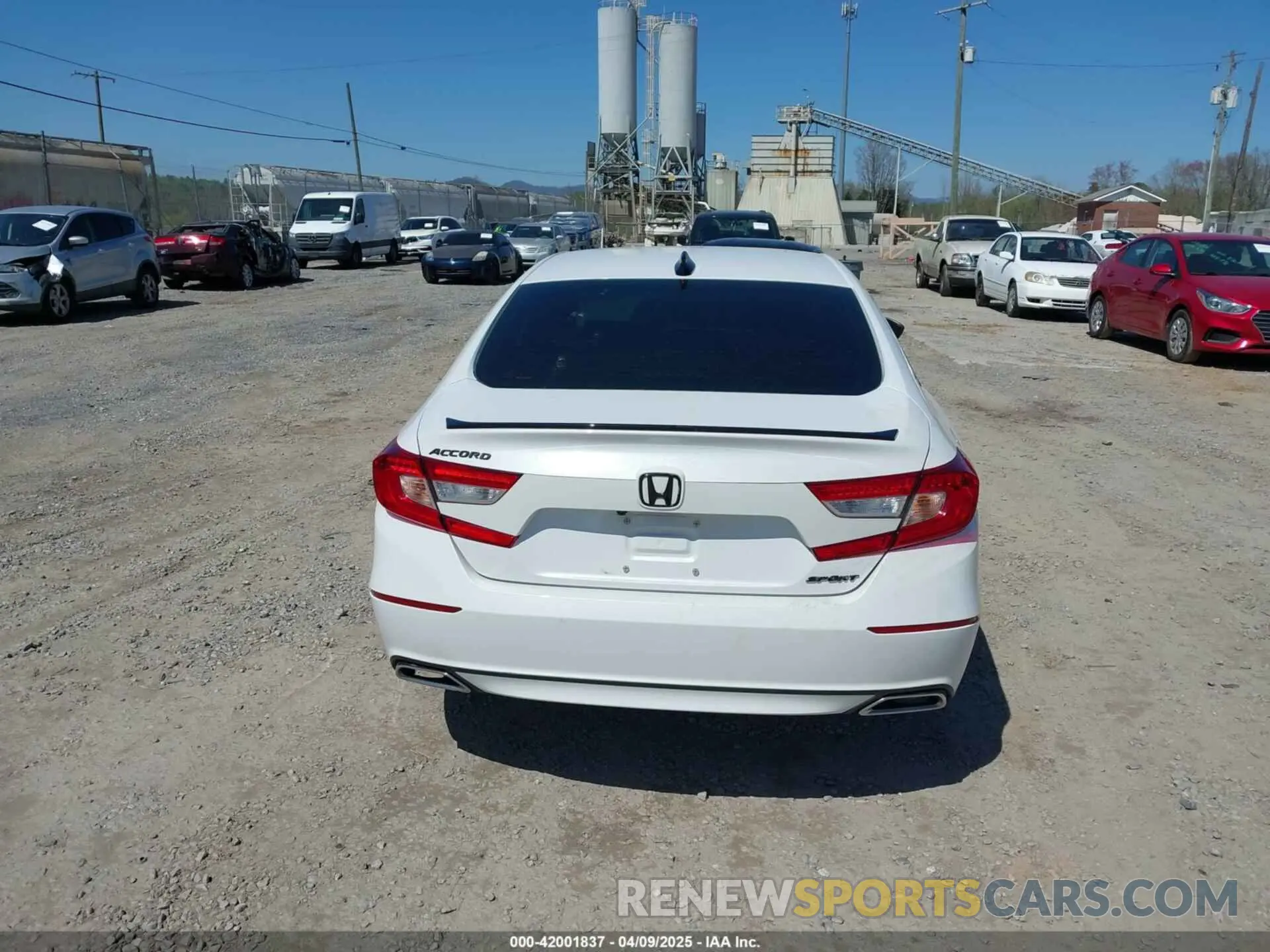 16 fotografías del automóvil dañado 1HGCV1F32NA061097 HONDA ACCORD 2022