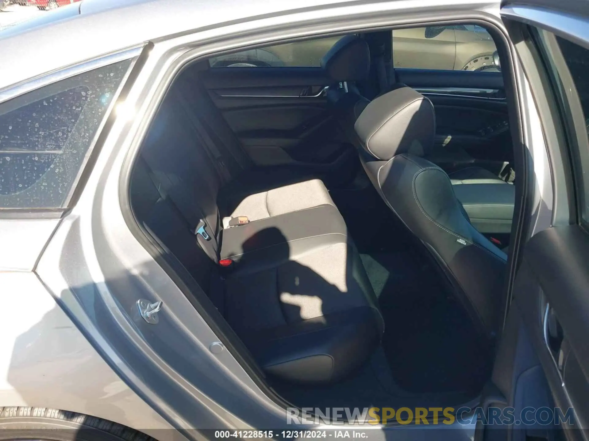 8 fotografías del automóvil dañado 1HGCV1F32NA098134 HONDA ACCORD 2022