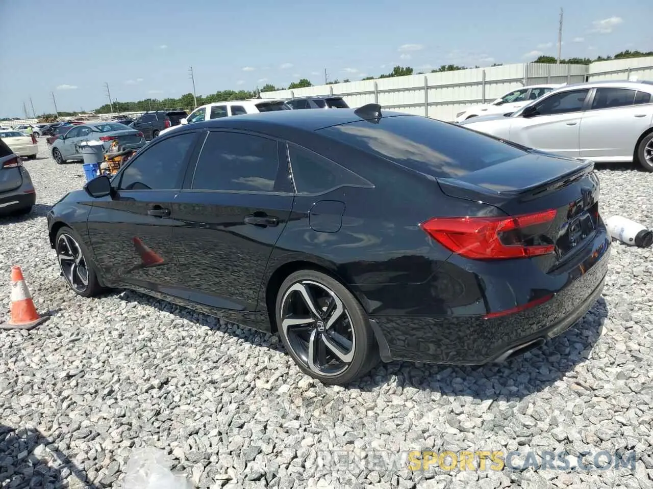 2 fotografías del automóvil dañado 1HGCV1F32NA117684 HONDA ACCORD 2022