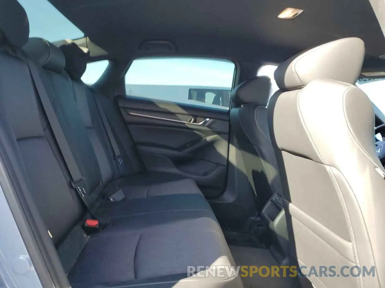 10 fotografías del automóvil dañado 1HGCV1F33NA078443 HONDA ACCORD 2022