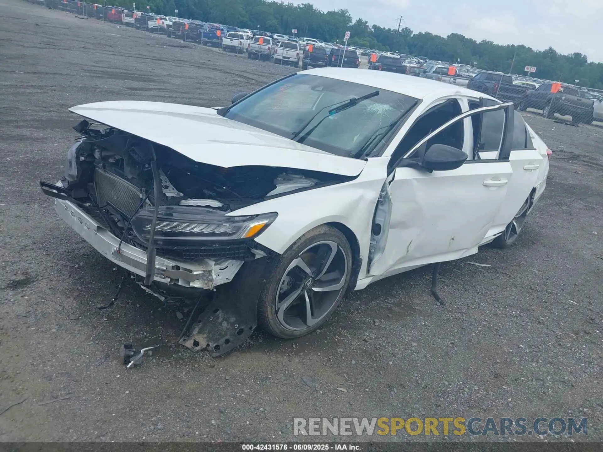 2 fotografías del automóvil dañado 1HGCV1F33NA081410 HONDA ACCORD 2022