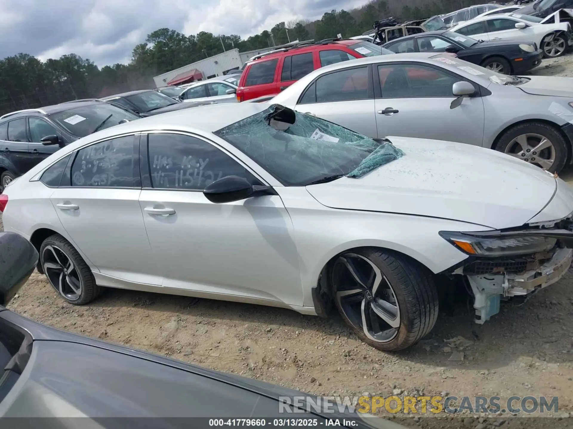 13 fotografías del automóvil dañado 1HGCV1F33NA115426 HONDA ACCORD 2022
