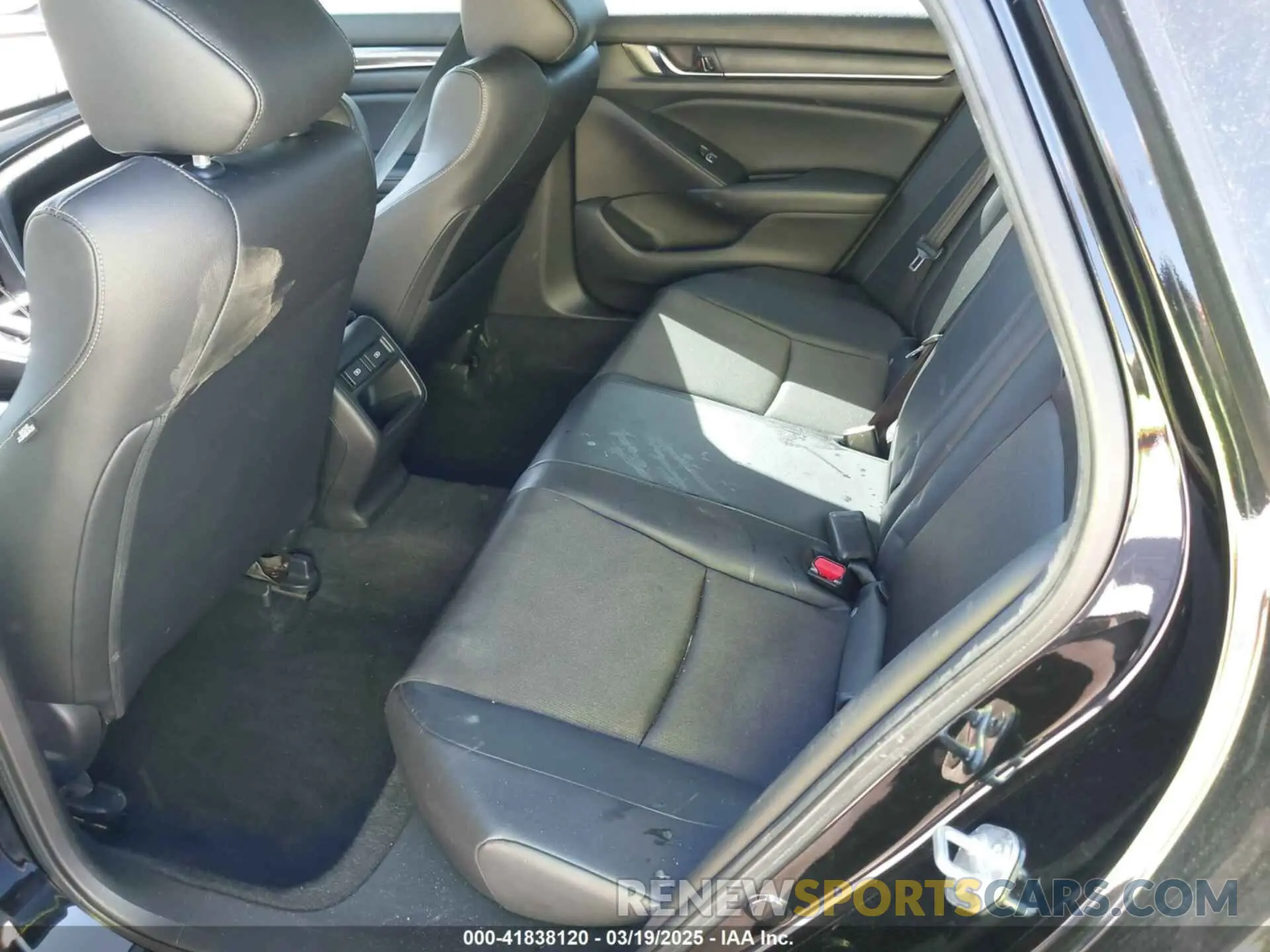 8 fotografías del automóvil dañado 1HGCV1F34NA025394 HONDA ACCORD 2022