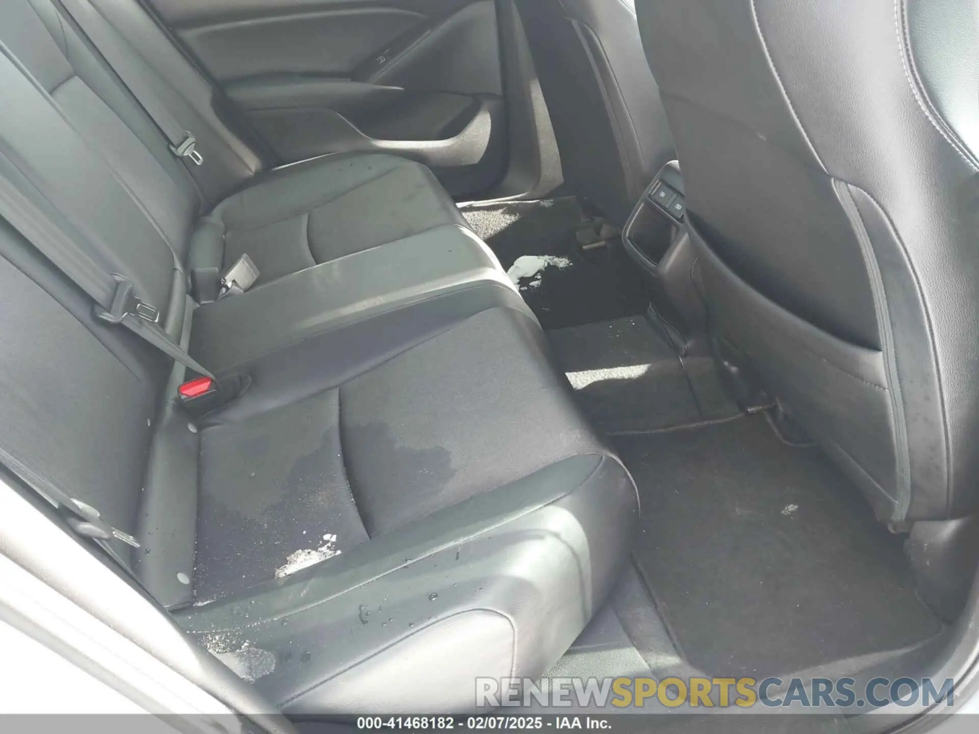 8 fotografías del automóvil dañado 1HGCV1F35NA059294 HONDA ACCORD 2022