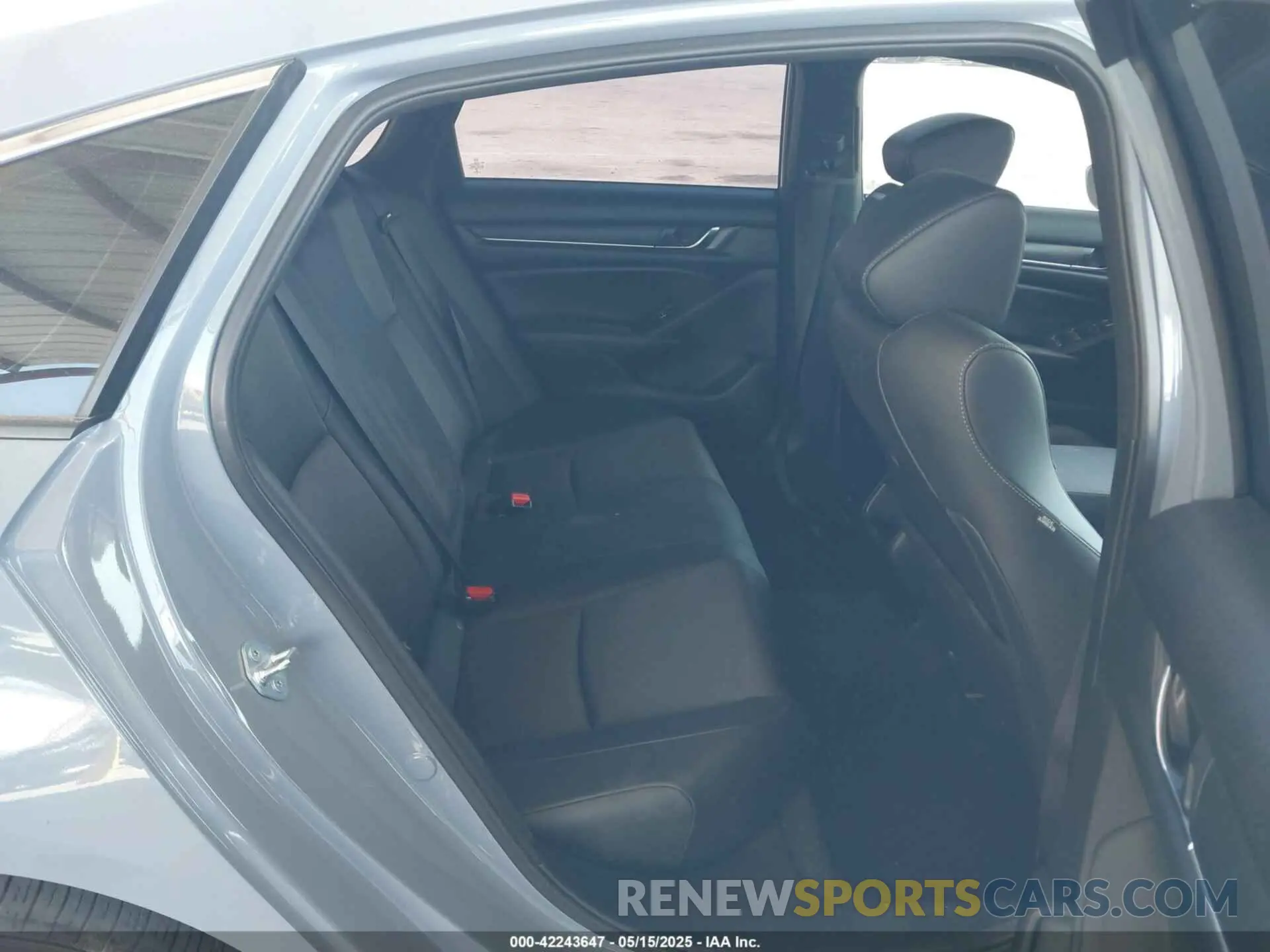8 fotografías del automóvil dañado 1HGCV1F35NA096751 HONDA ACCORD 2022