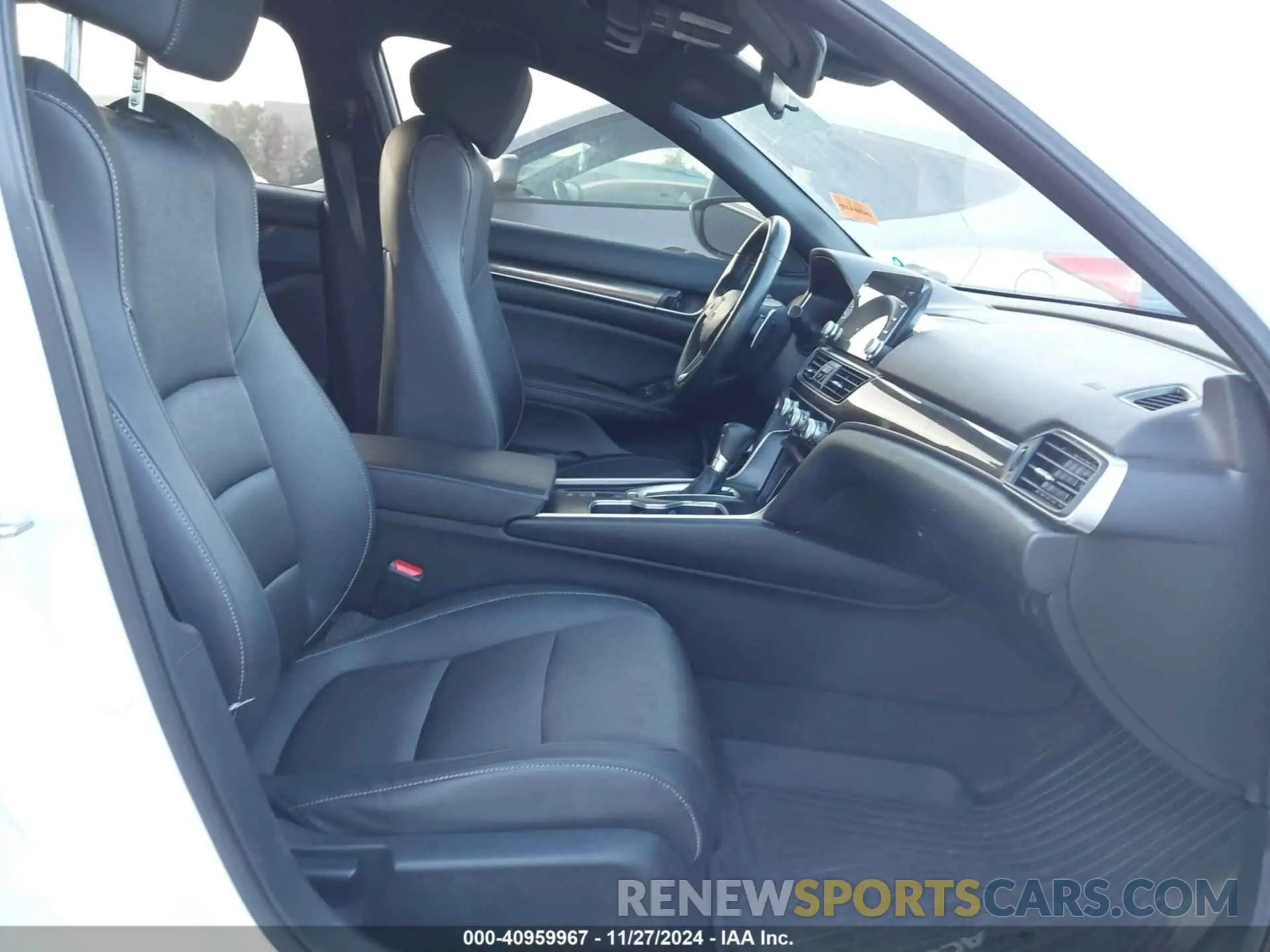 5 fotografías del automóvil dañado 1HGCV1F35NA120708 HONDA ACCORD 2022