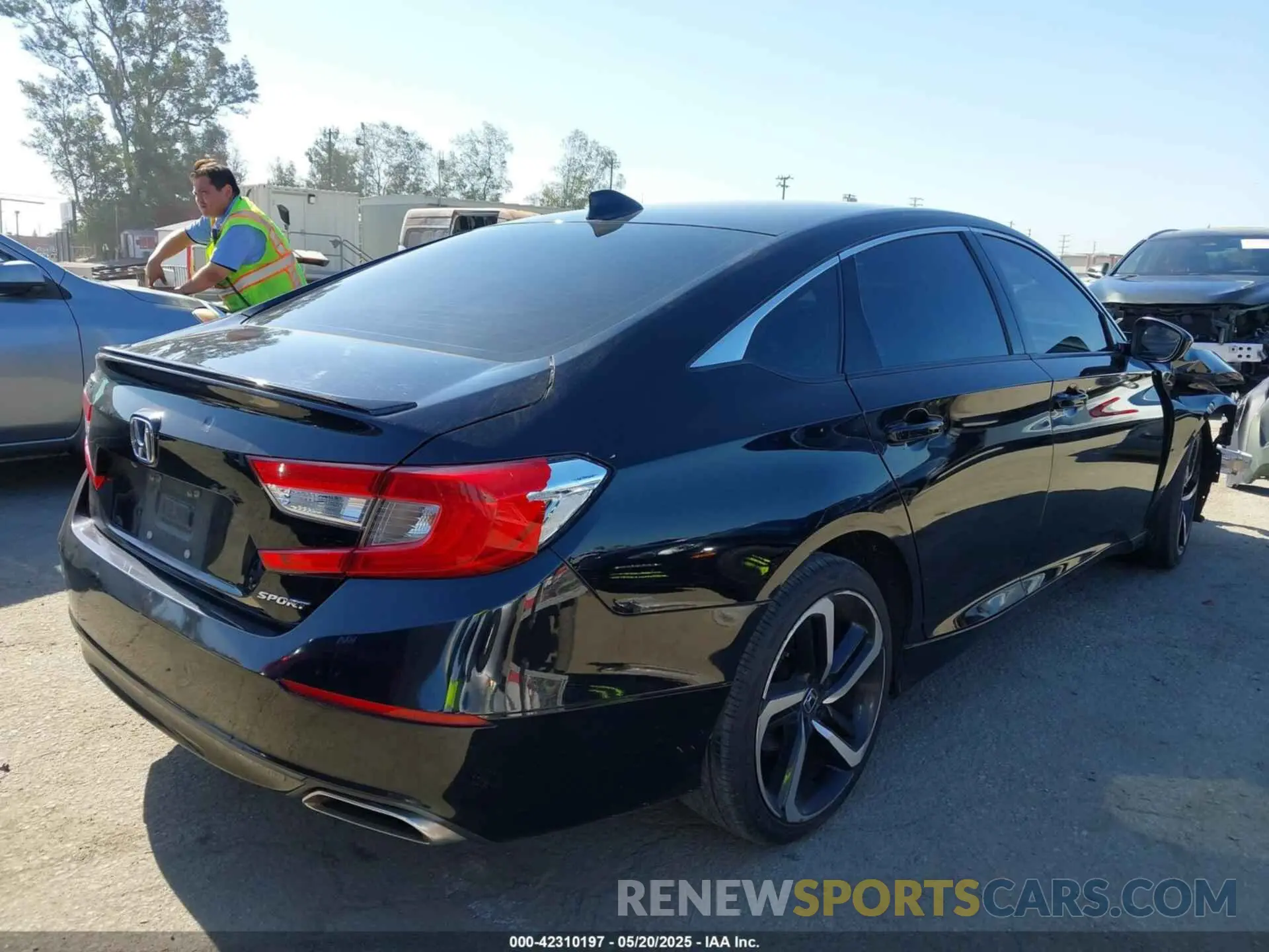 4 fotografías del automóvil dañado 1HGCV1F35NA122622 HONDA ACCORD 2022