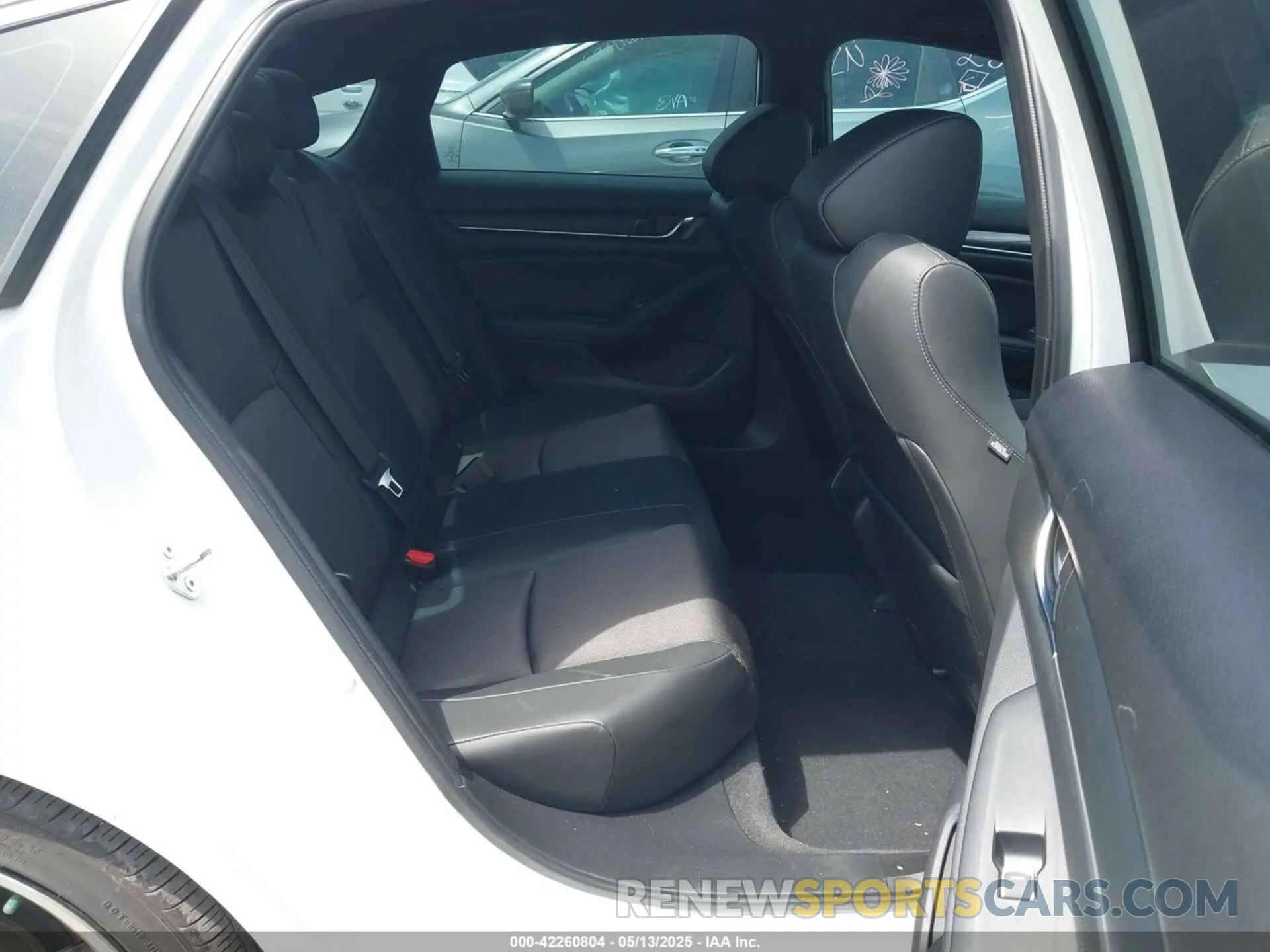 8 fotografías del automóvil dañado 1HGCV1F36NA076671 HONDA ACCORD 2022