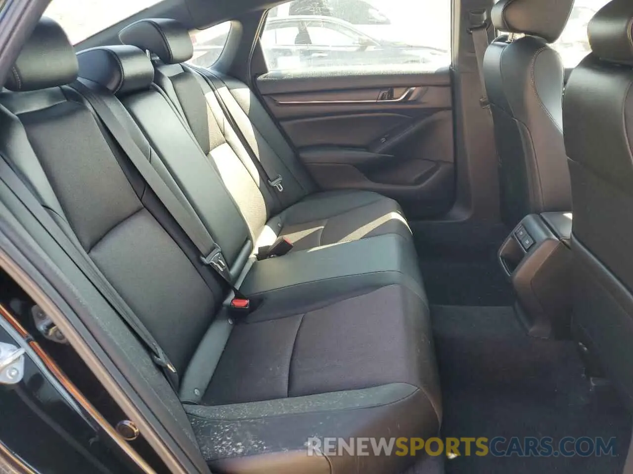 10 fotografías del automóvil dañado 1HGCV1F36NA111287 HONDA ACCORD 2022