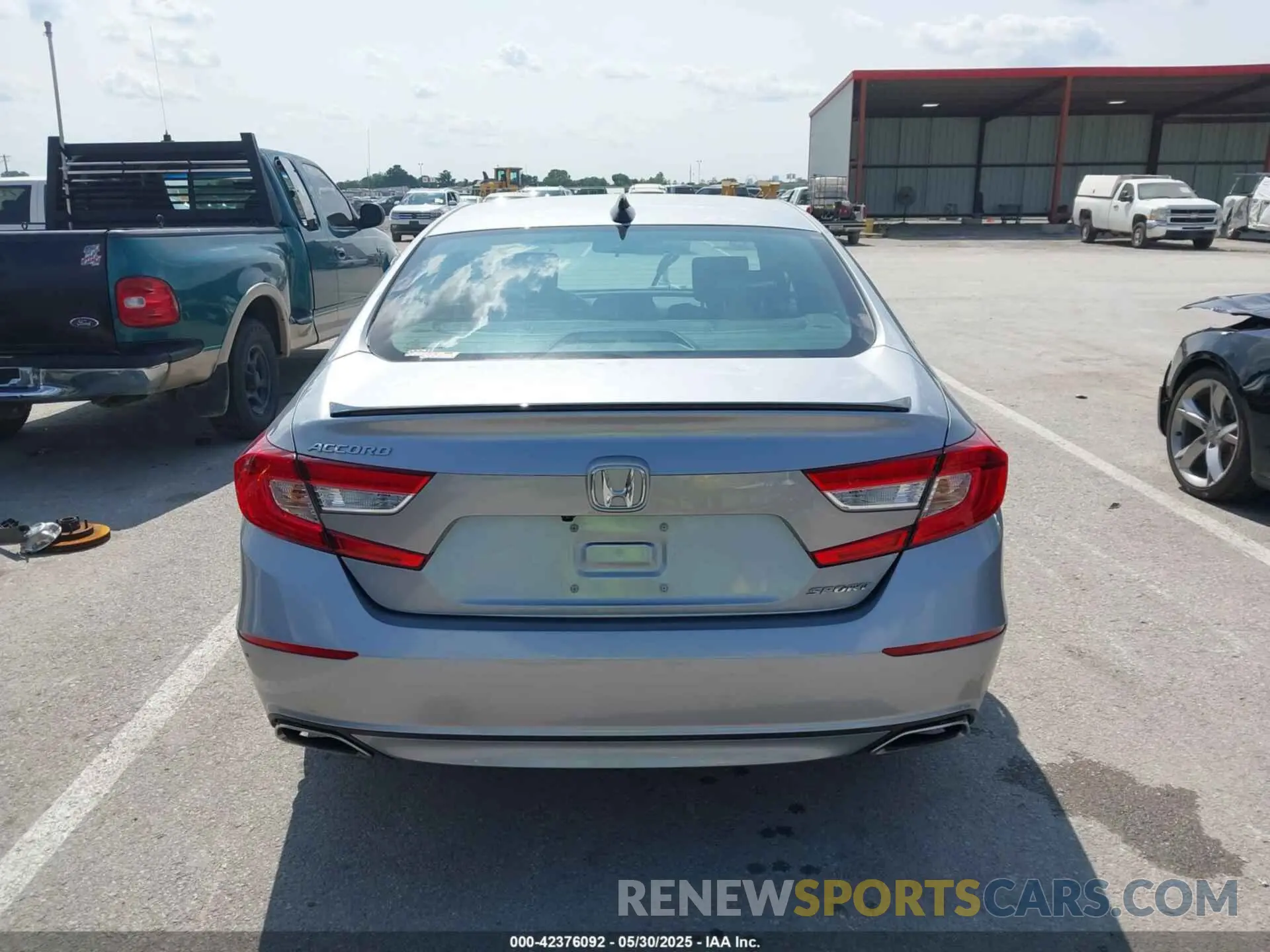 15 fotografías del automóvil dañado 1HGCV1F36NA114075 HONDA ACCORD 2022